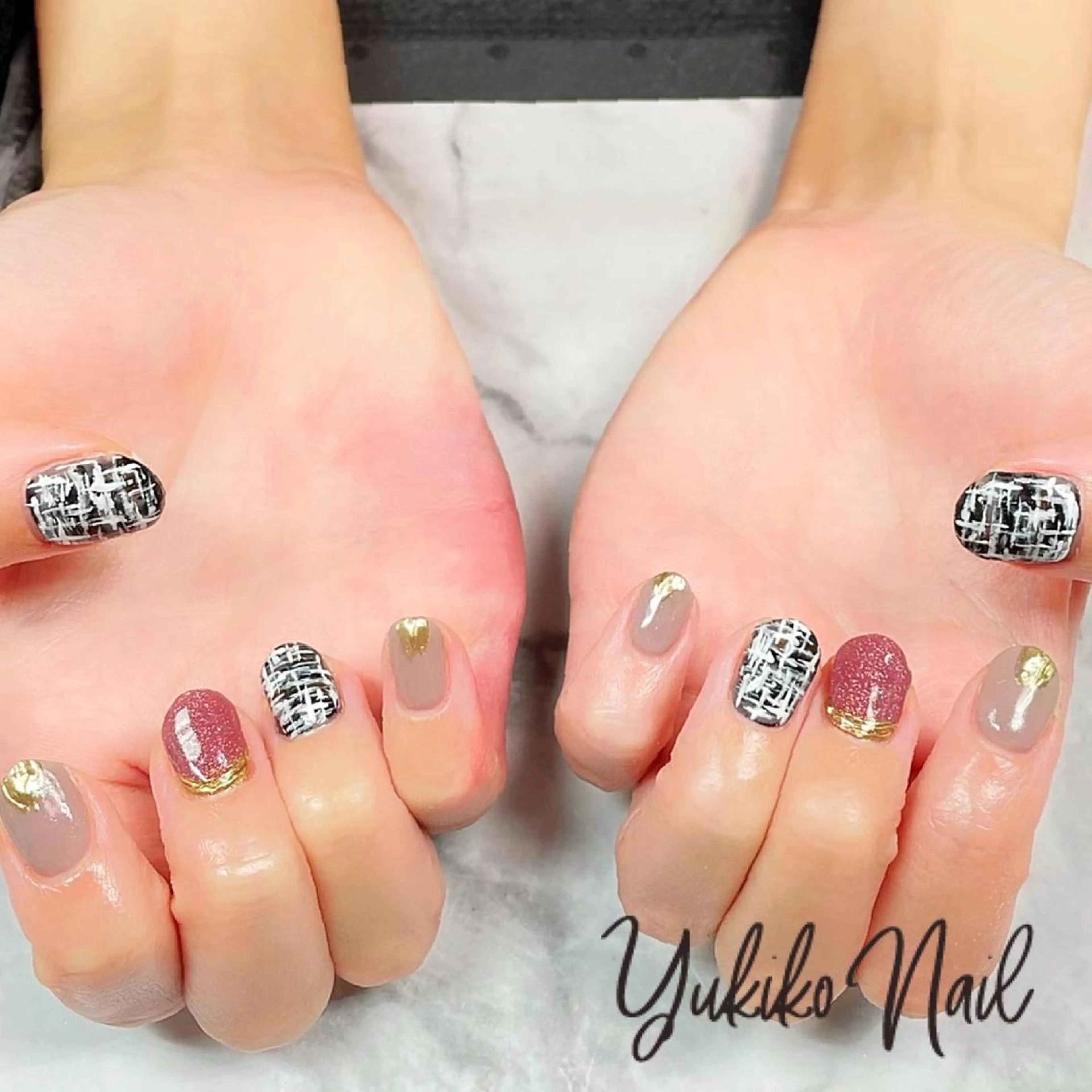 ネイル ミラーネイル ツイードネイル ハンドネイル ユキコ ネイルのネイルデザイン