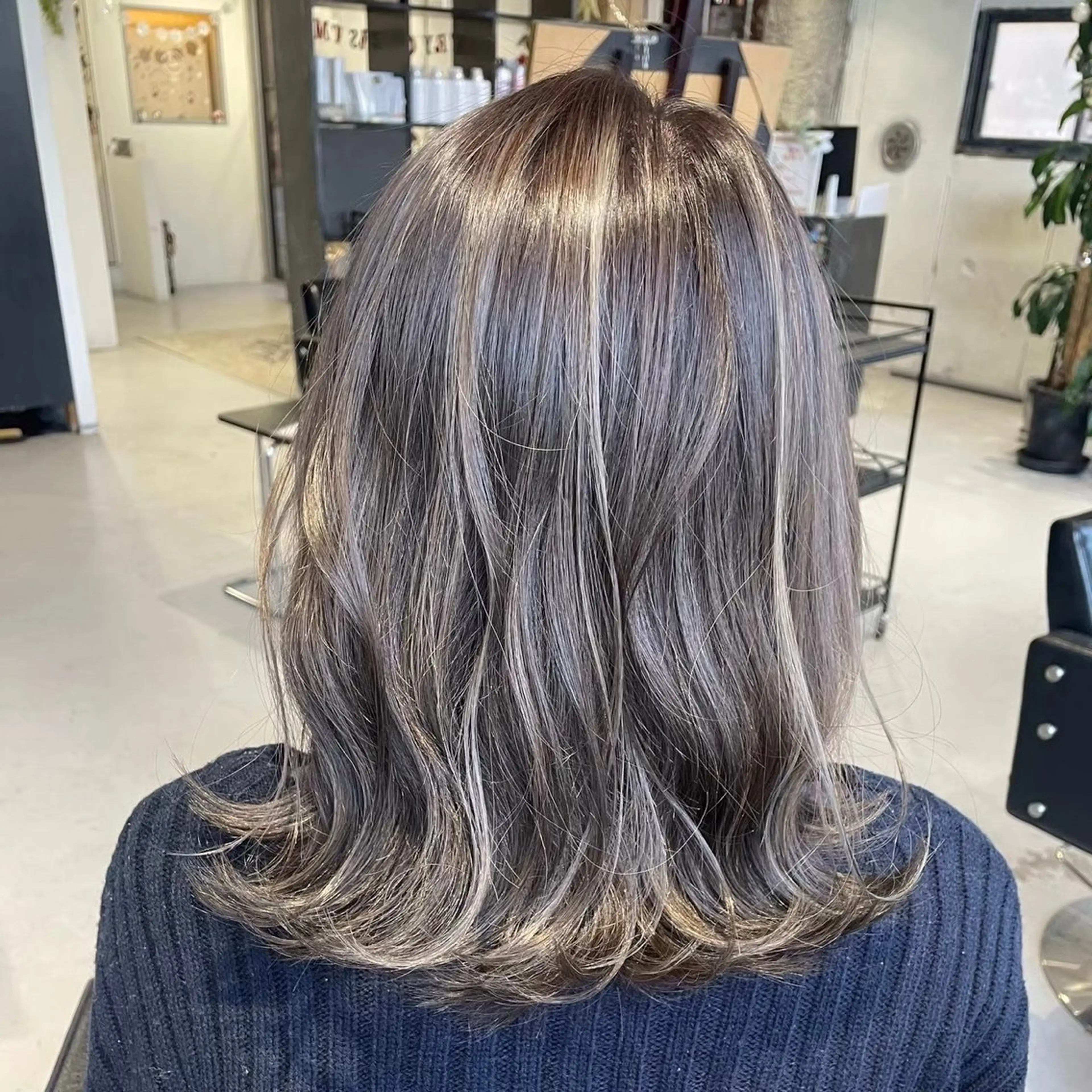 ミディアム カラー ハイライトカラー ハイライト inc新小岩 🌱MANAMIのヘアスタイル