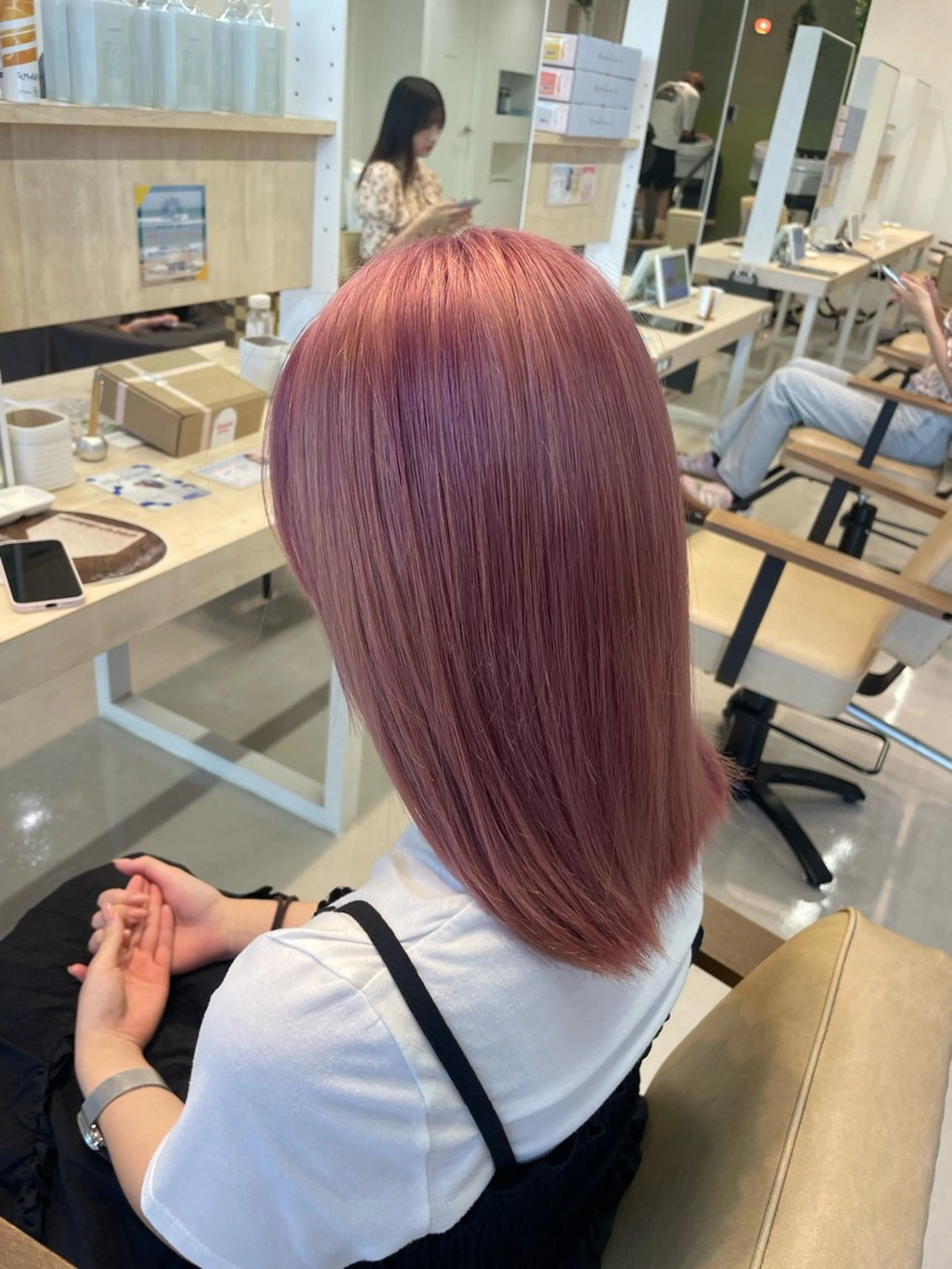 セミロング カラー ヘアカラー momo/エクステ /透明感カラーのヘアスタイル