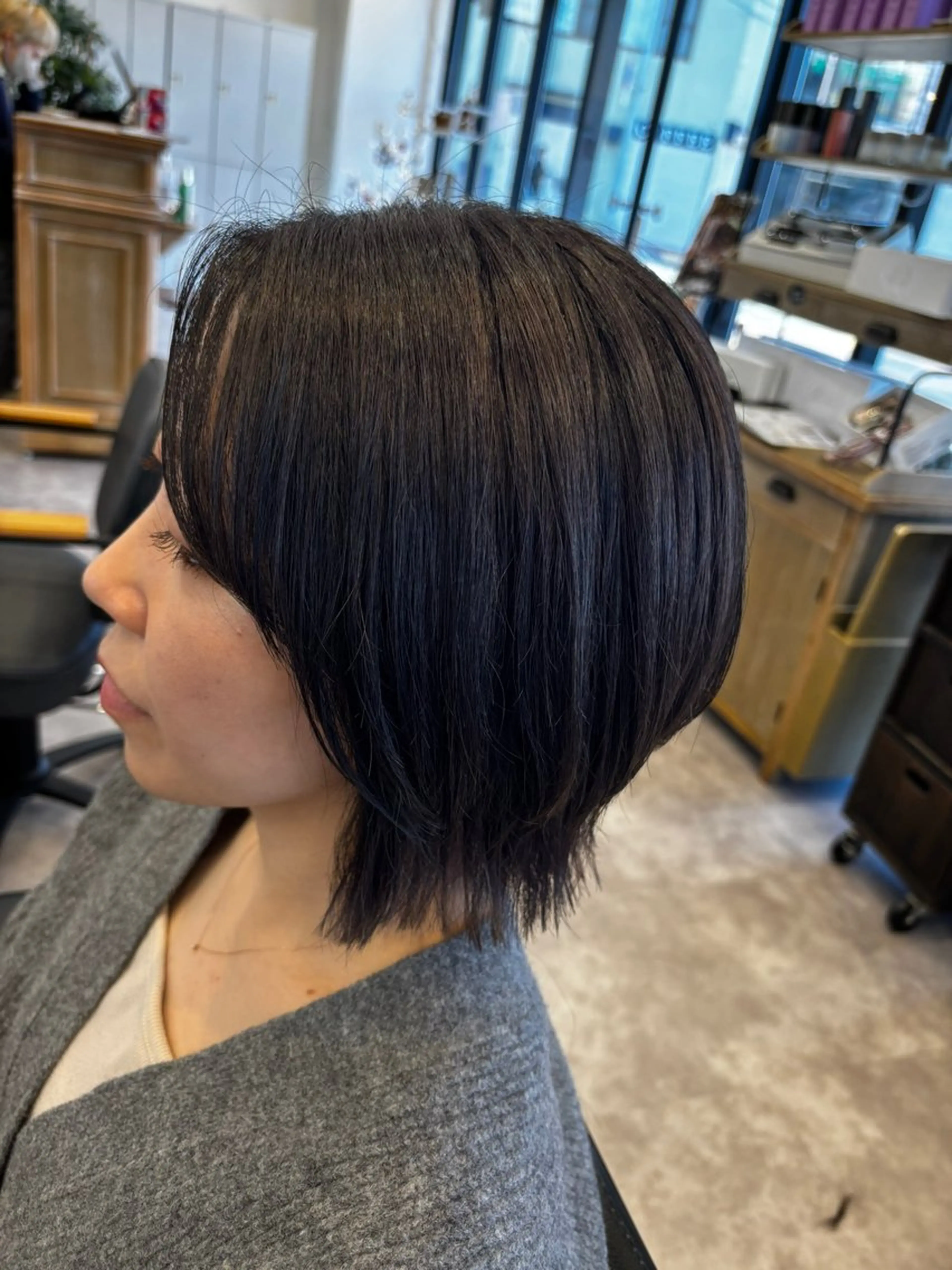 ショート カラー 畠山 絵里のヘアスタイル