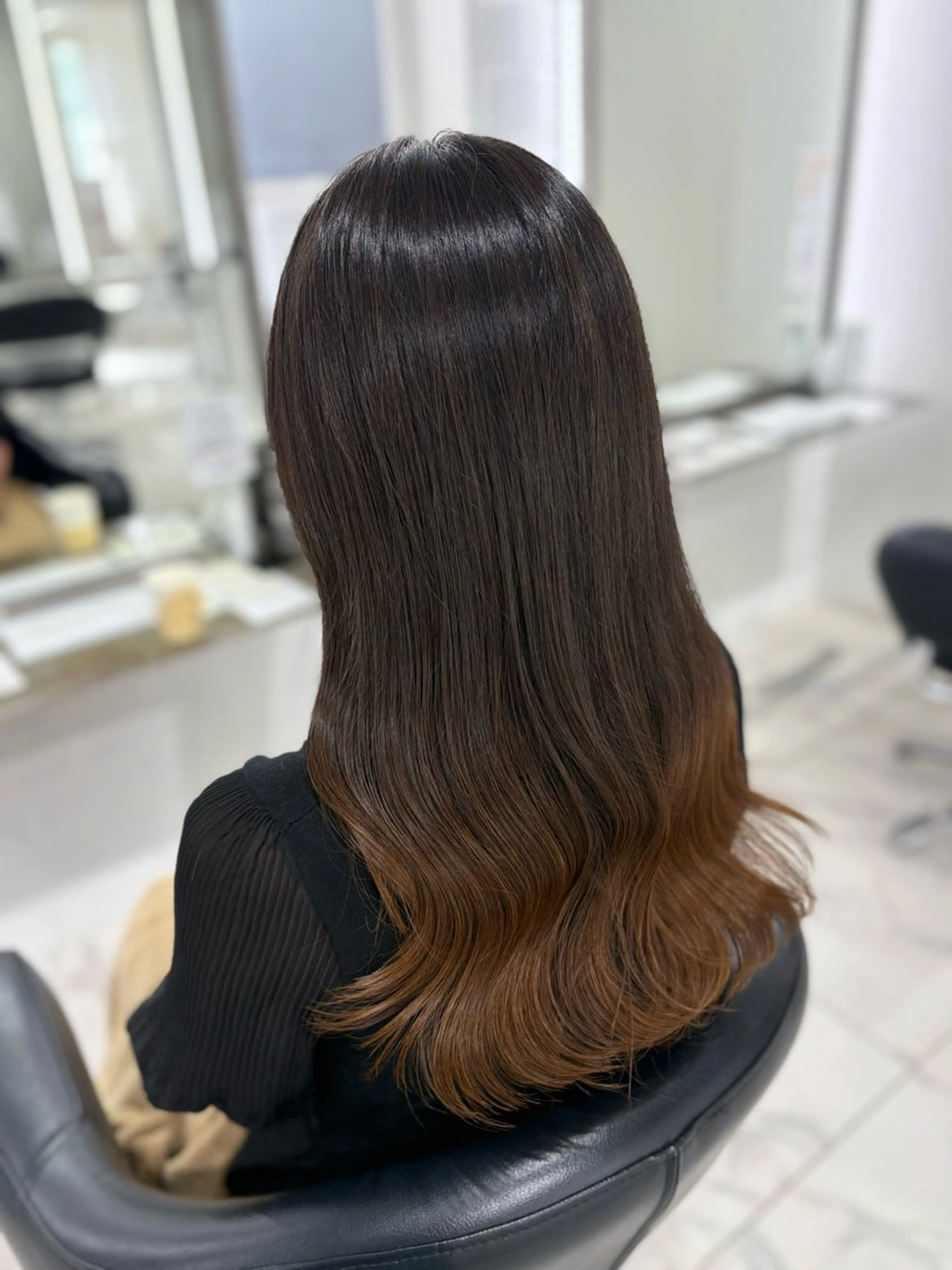 ロング カラー グラデーションカラー 透明感艶カラー/ 岡田澪香のヘアスタイル