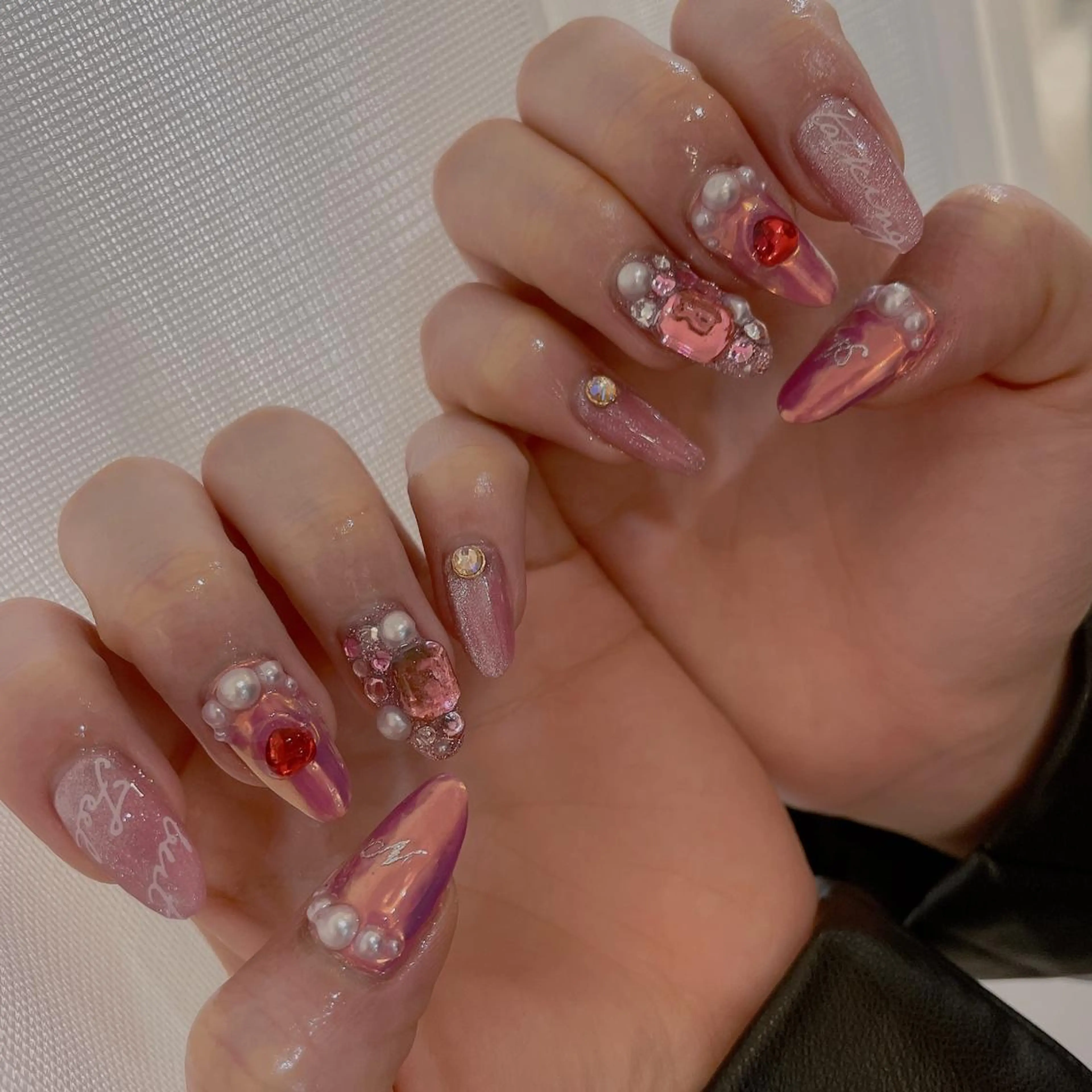 ネイル 原 麻耶のヘアスタイル