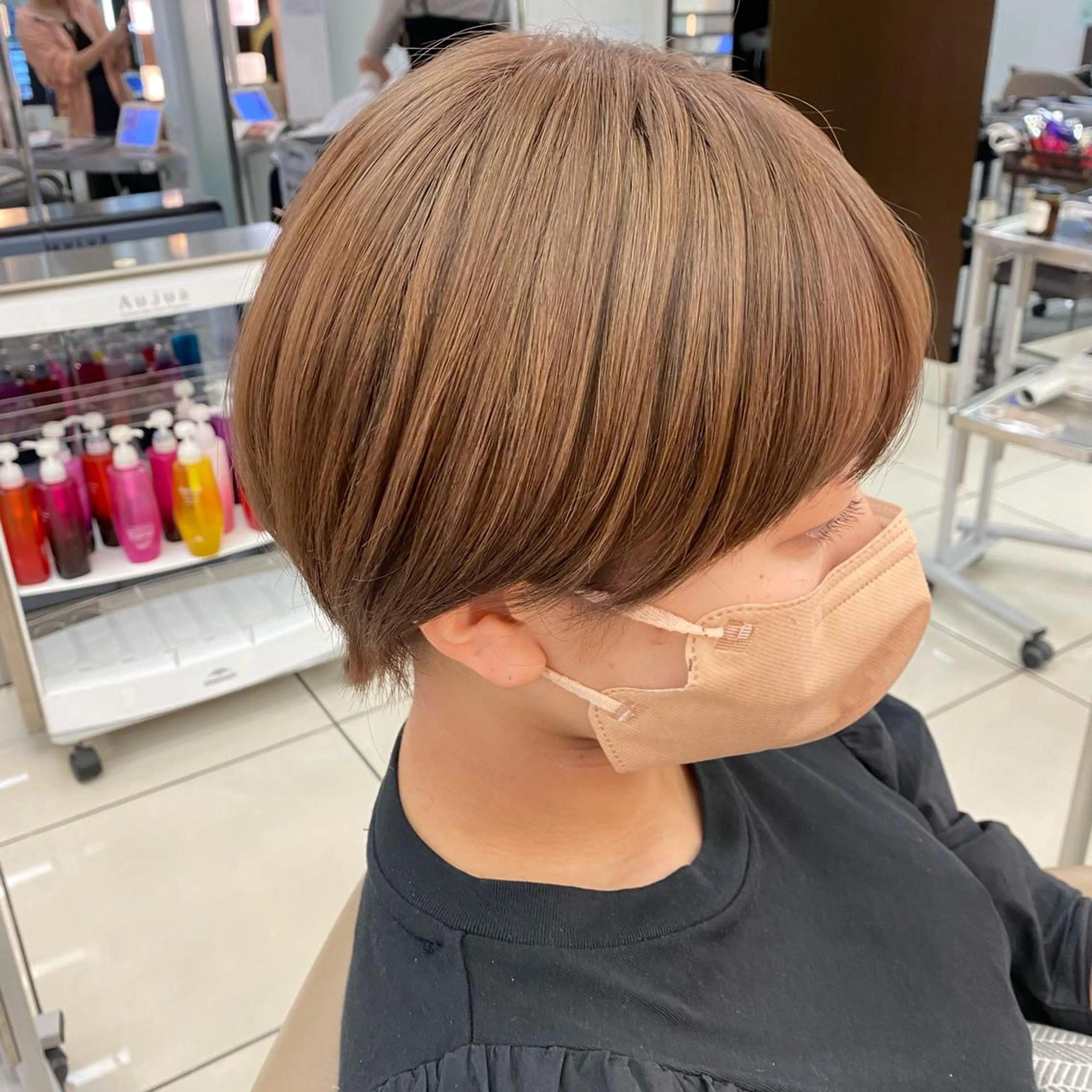 ショート カラー シールエクステ✨️韓 国羽エクステ🪽和希のヘアスタイル