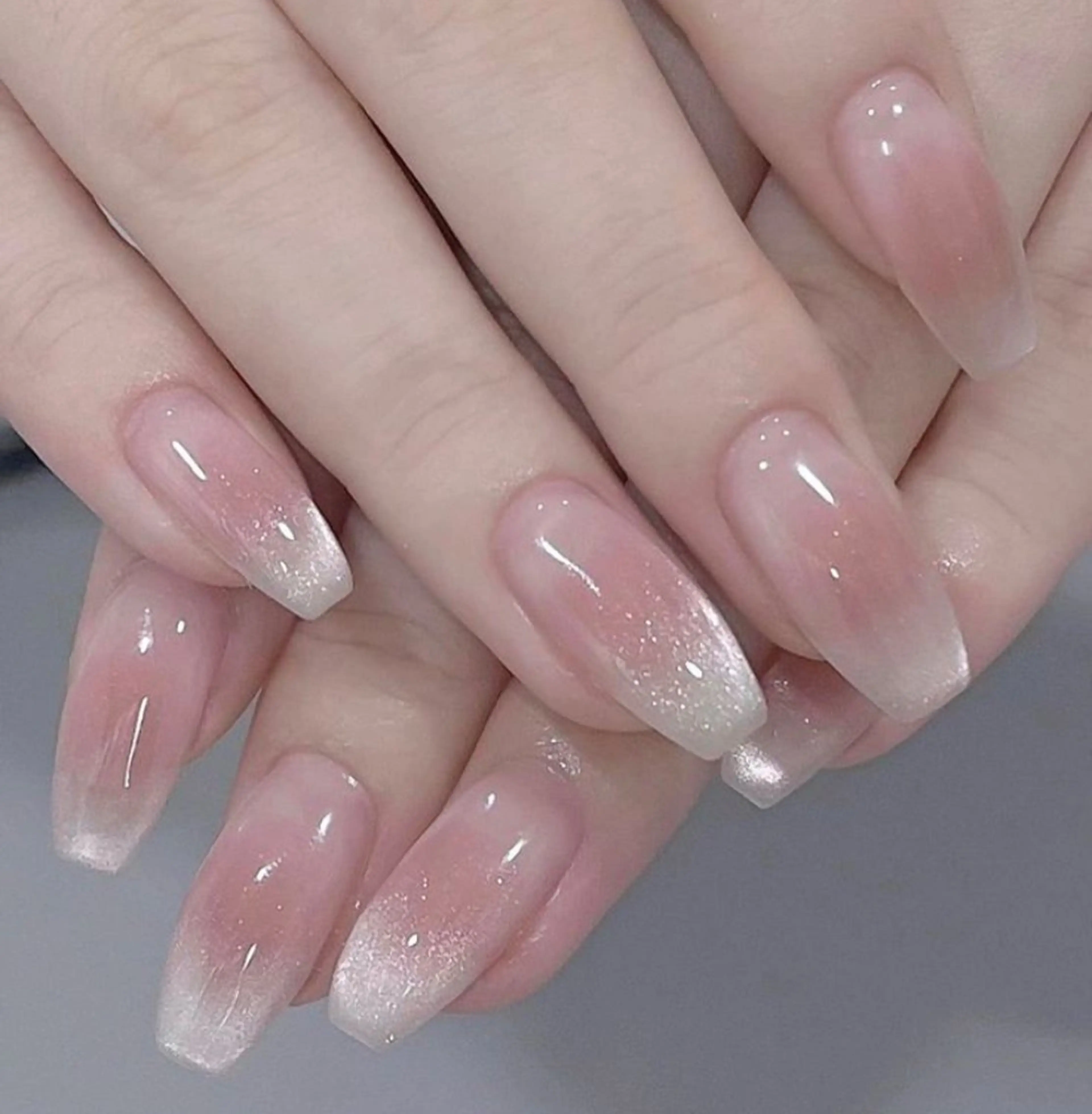 【初回オフ無料ケア込み】大人気可愛いチーク＋先端マグネイル🎀の写真