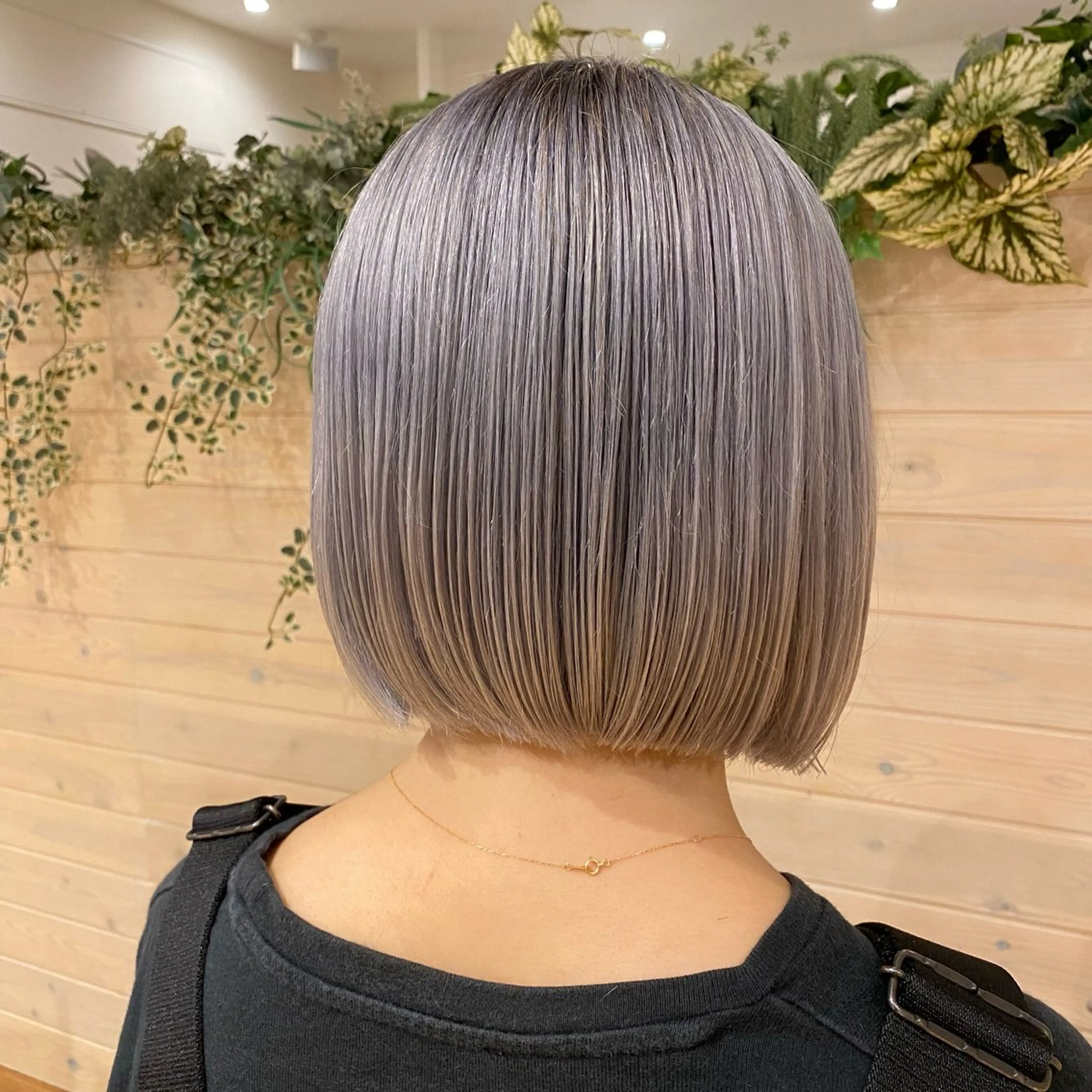 ショート カラー 山西 真琴のヘアスタイル