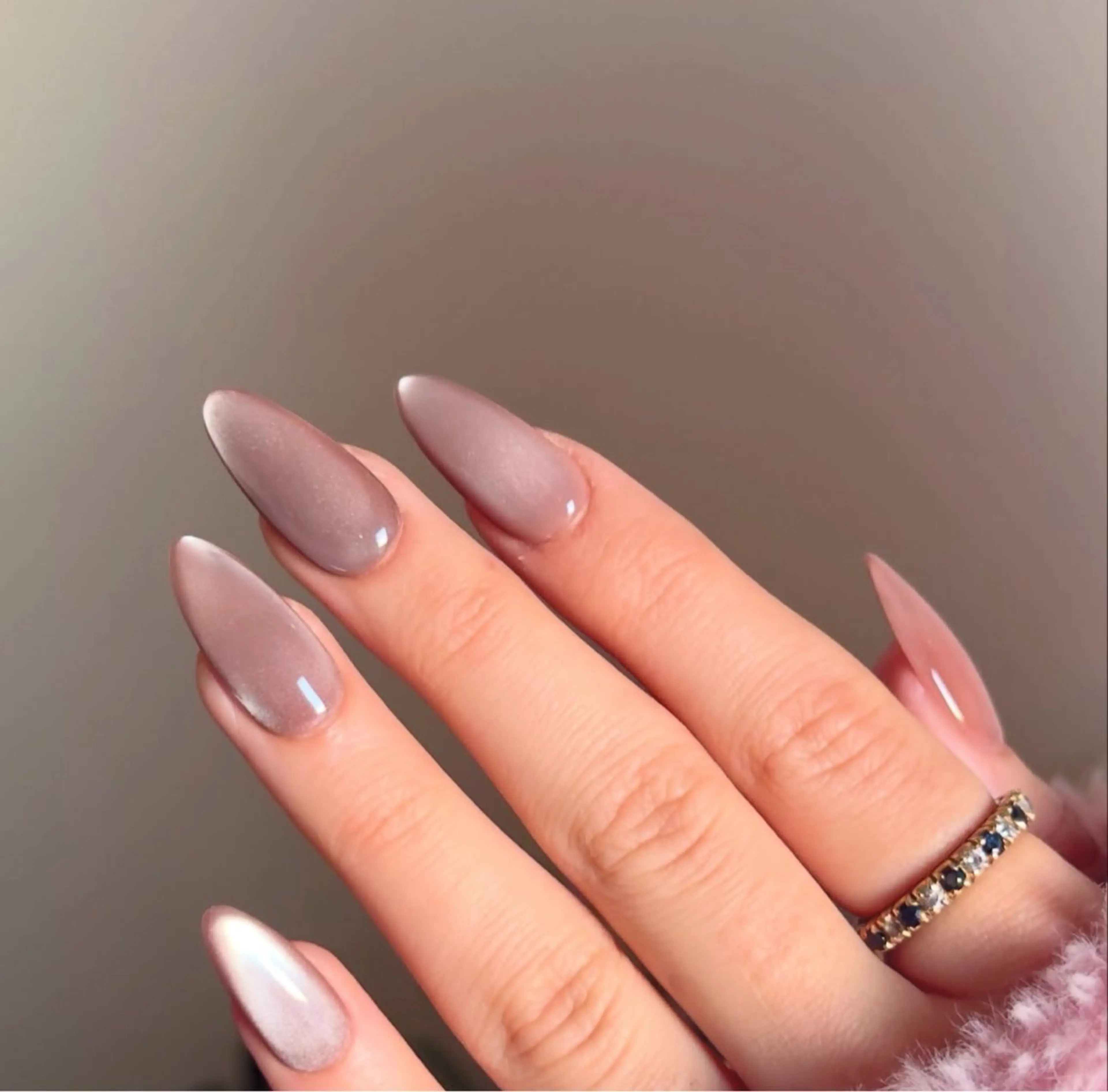 ネイル アートネイル オーロラネイル チークネイル フレンチネイル ガラスフレンチ ハンドネイル 🎀YooLi Nail salonのネイルデザイン