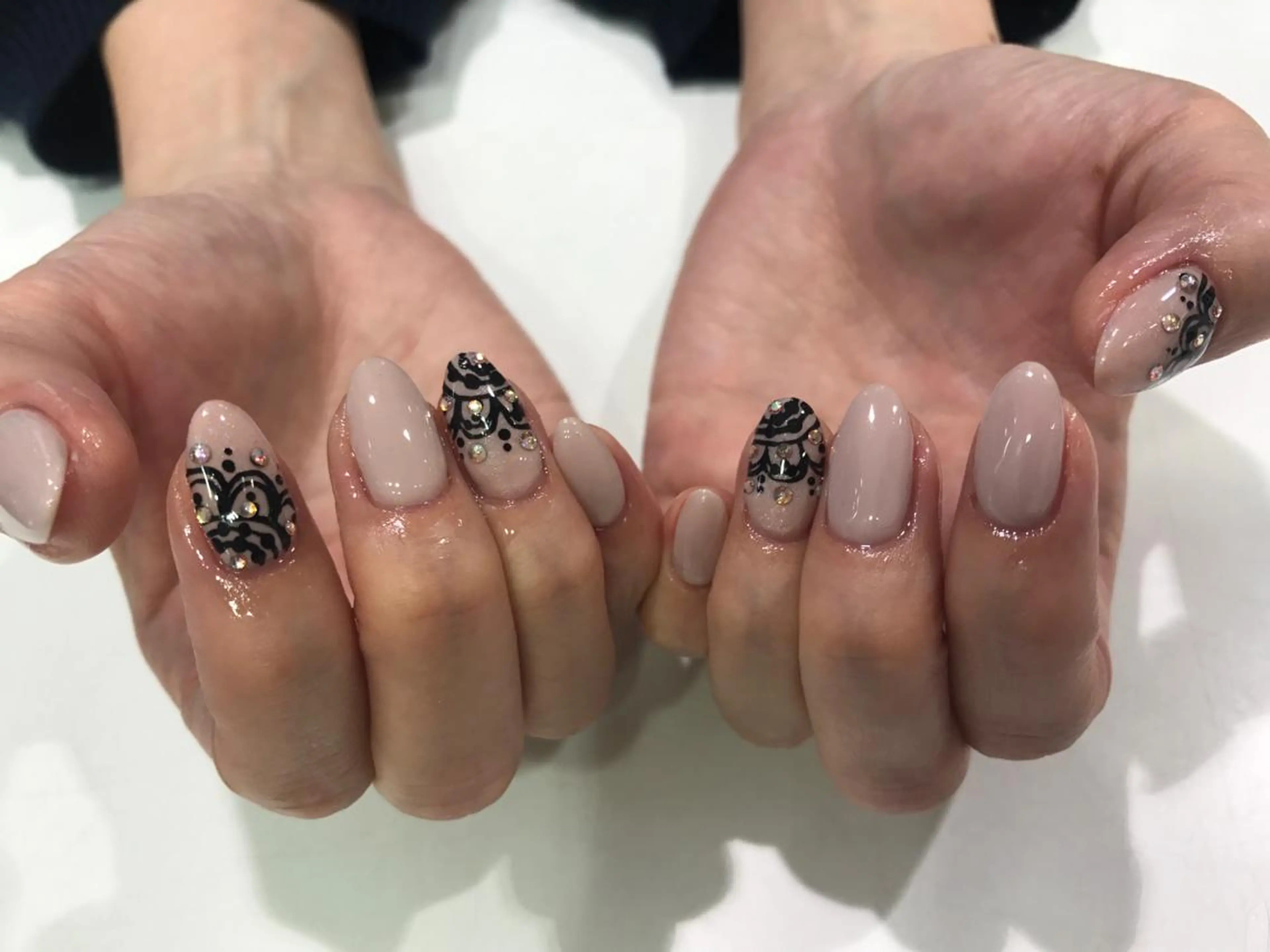 ネイル ハンドネイル ハンドケア Charme. NOBUKOのネイルデザイン