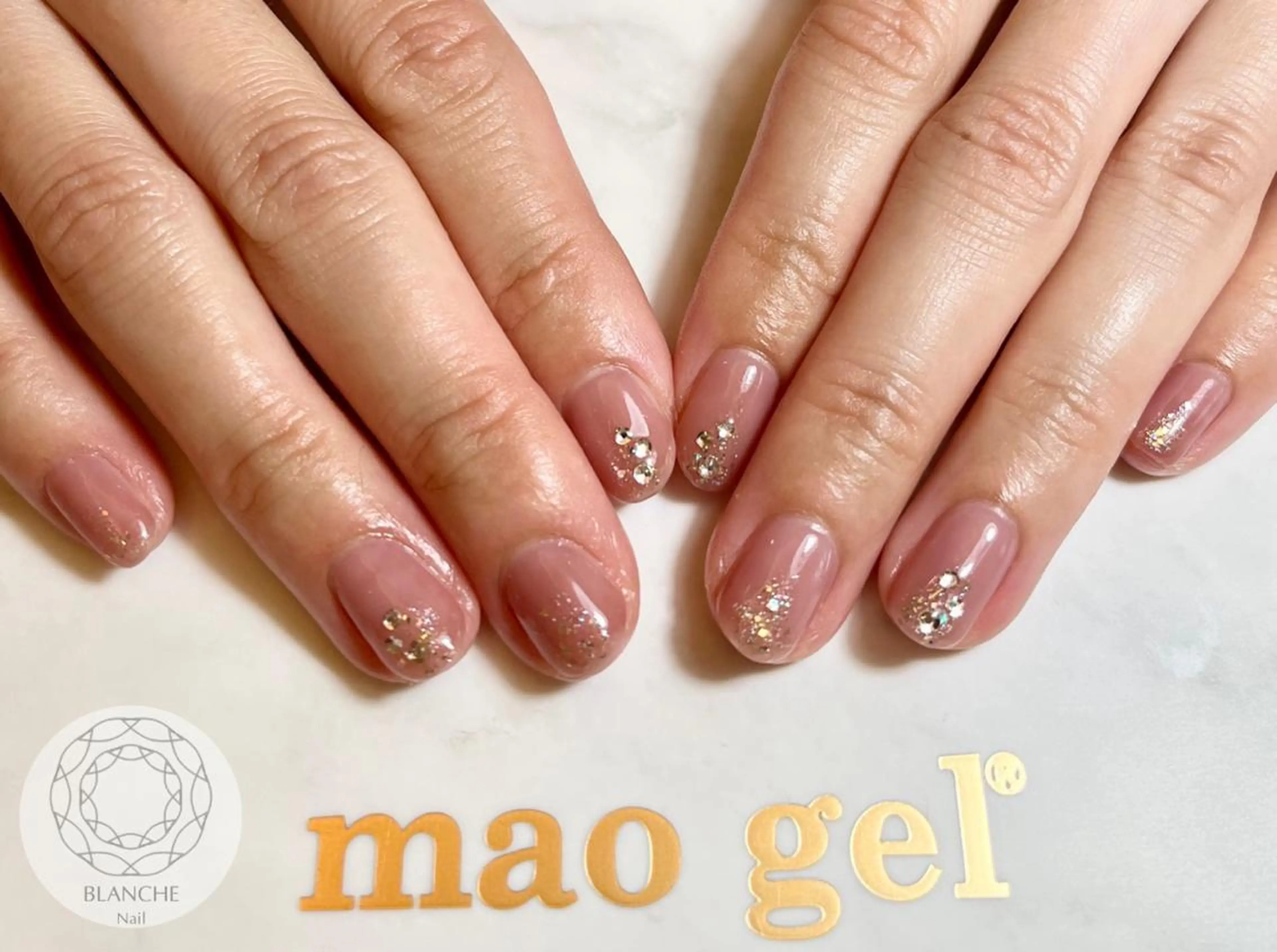 ネイル ジェルネイル キラキラネイル オフィスネイル パラジェル シンプルネイル BLANCHE Nailのネイルデザイン