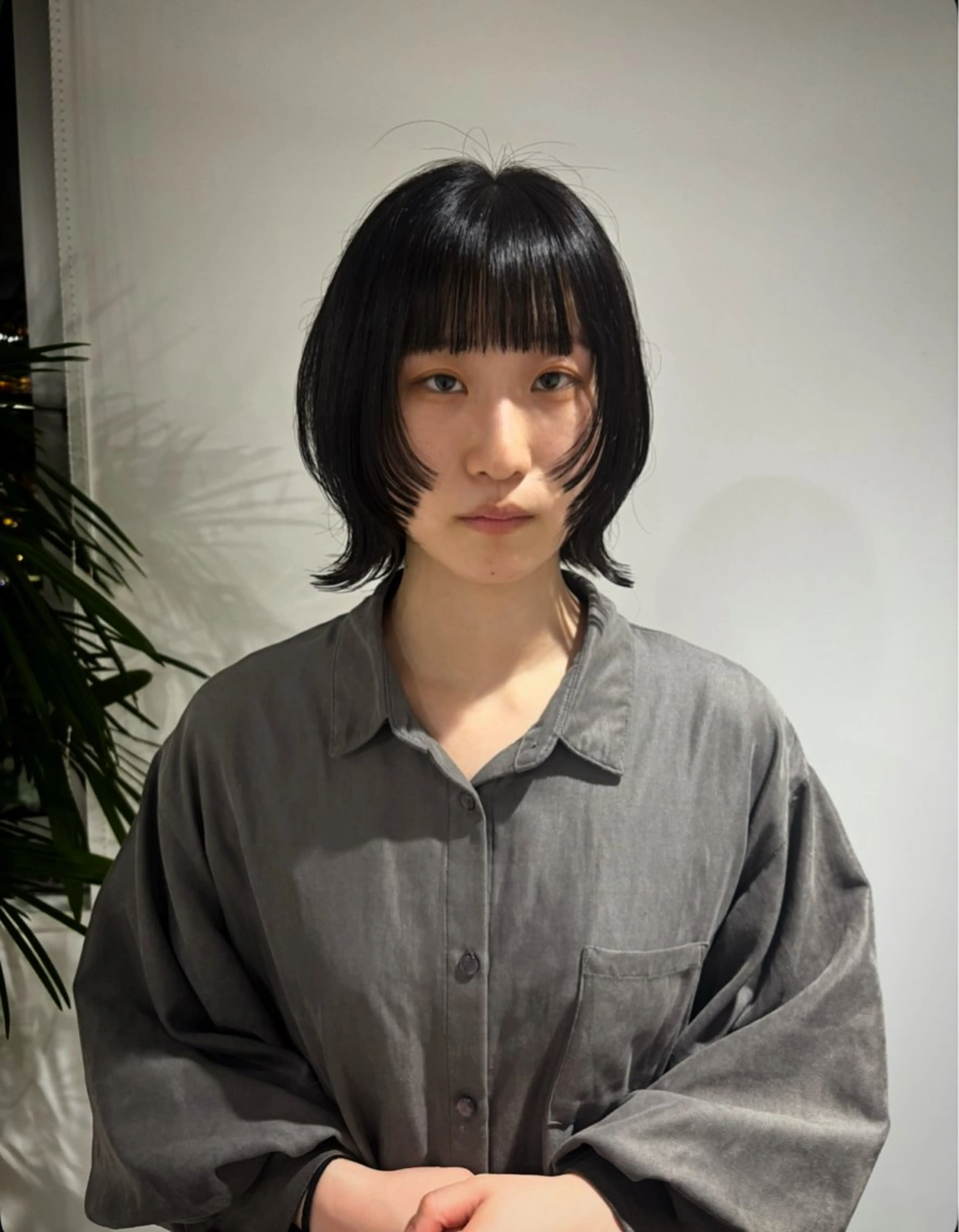 ミディアム ボブ ウルフカット イシザワ ユミのヘアスタイル