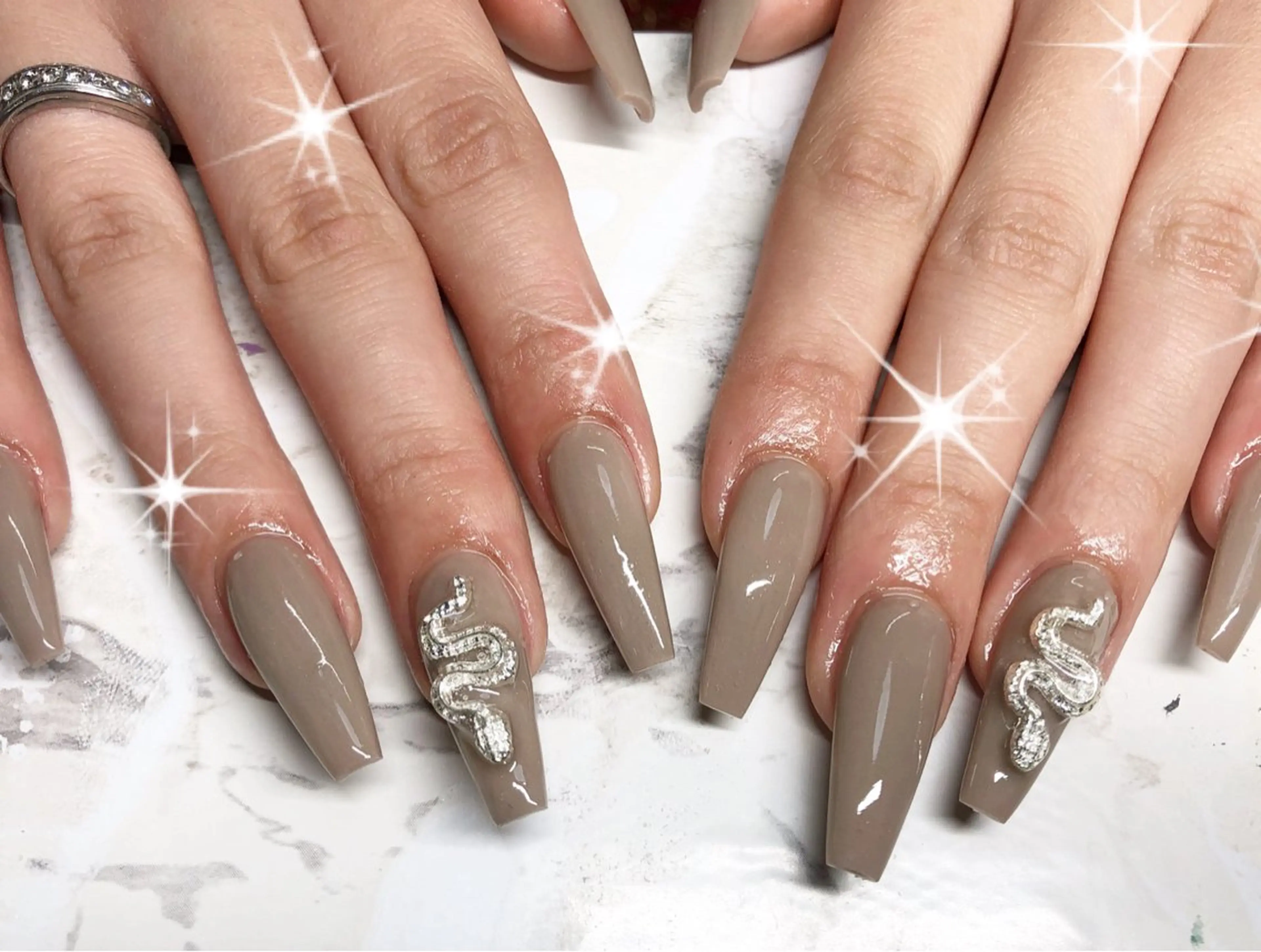 ネイル Nailsalon SKiのネイルデザイン