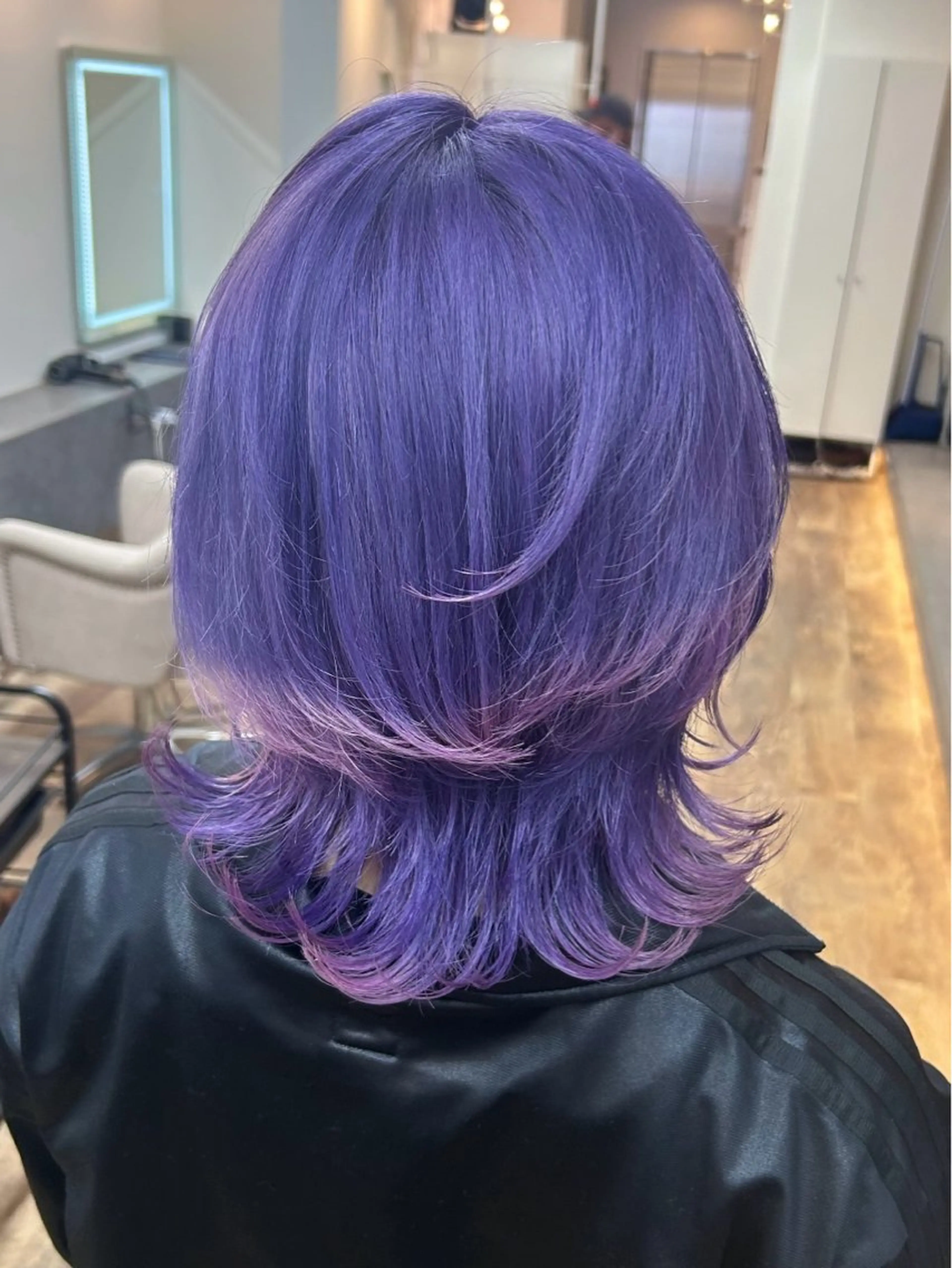 ショート カラー Ayame / ハイトーンカラーのヘアスタイル