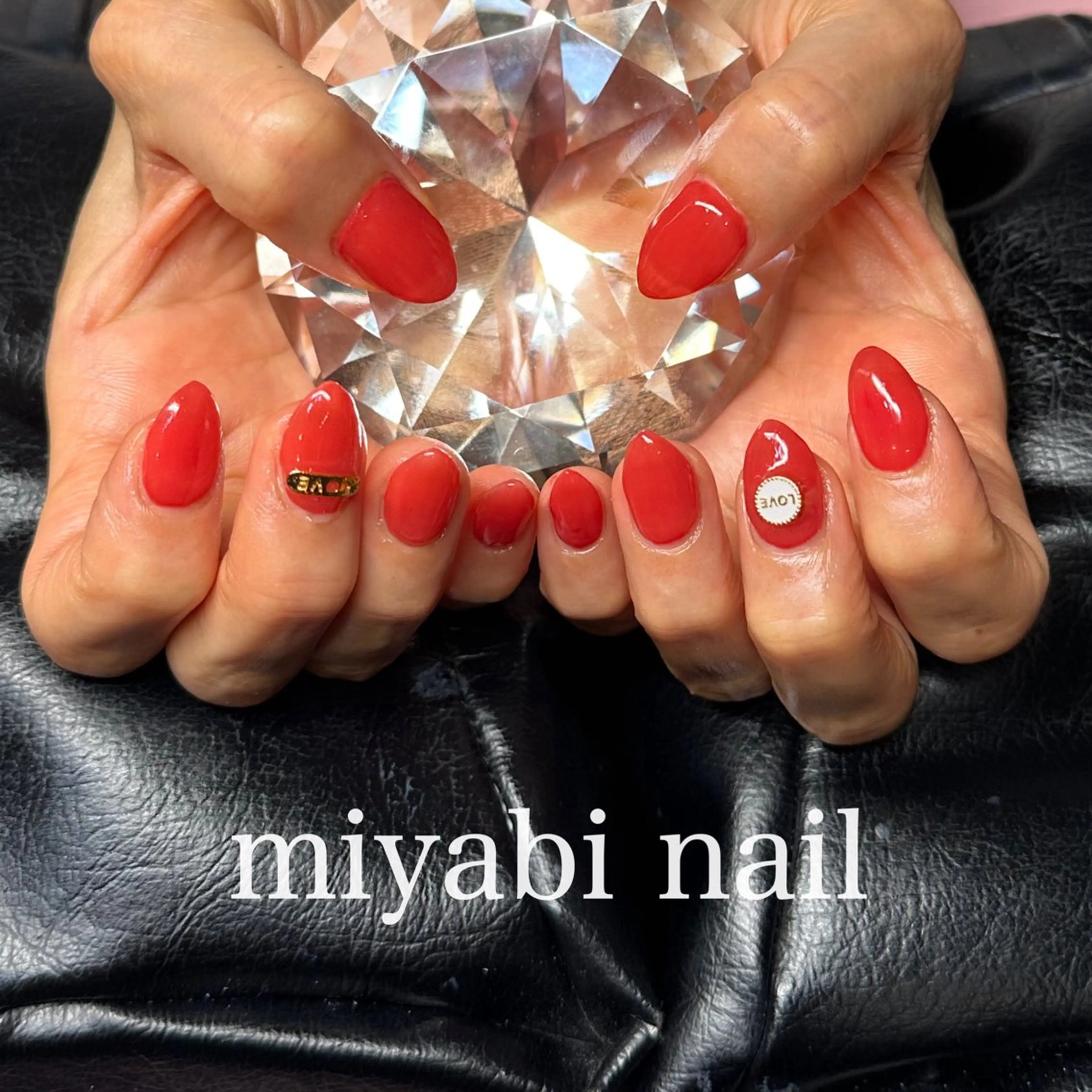 ネイル ジェルネイル 持ち込み 赤色 シンプルネイル 夏ネイル ハンドネイル miyabi nail 桂川駅近くのネイルデザイン