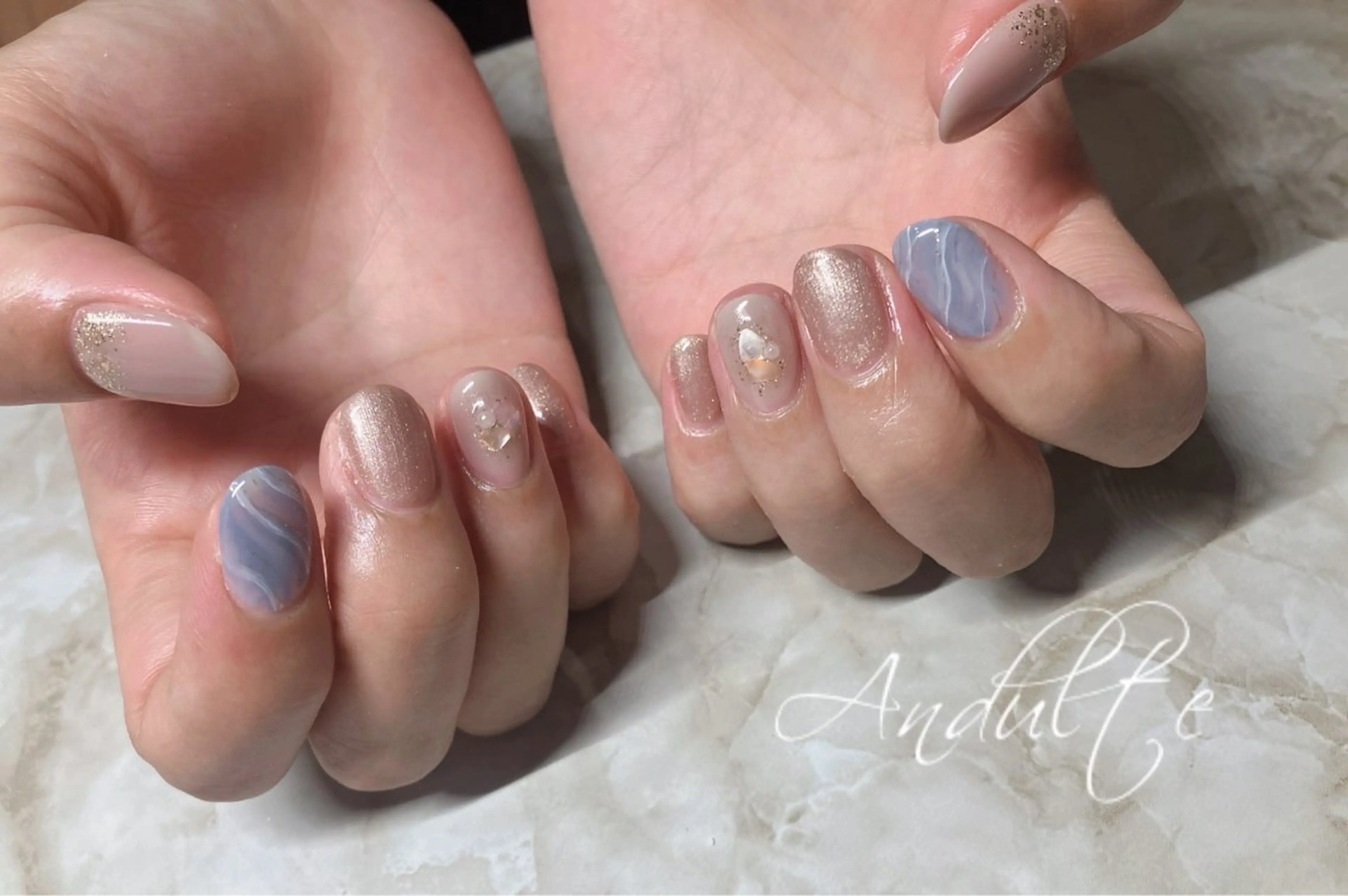 ネイル andulte MAIのネイルデザイン