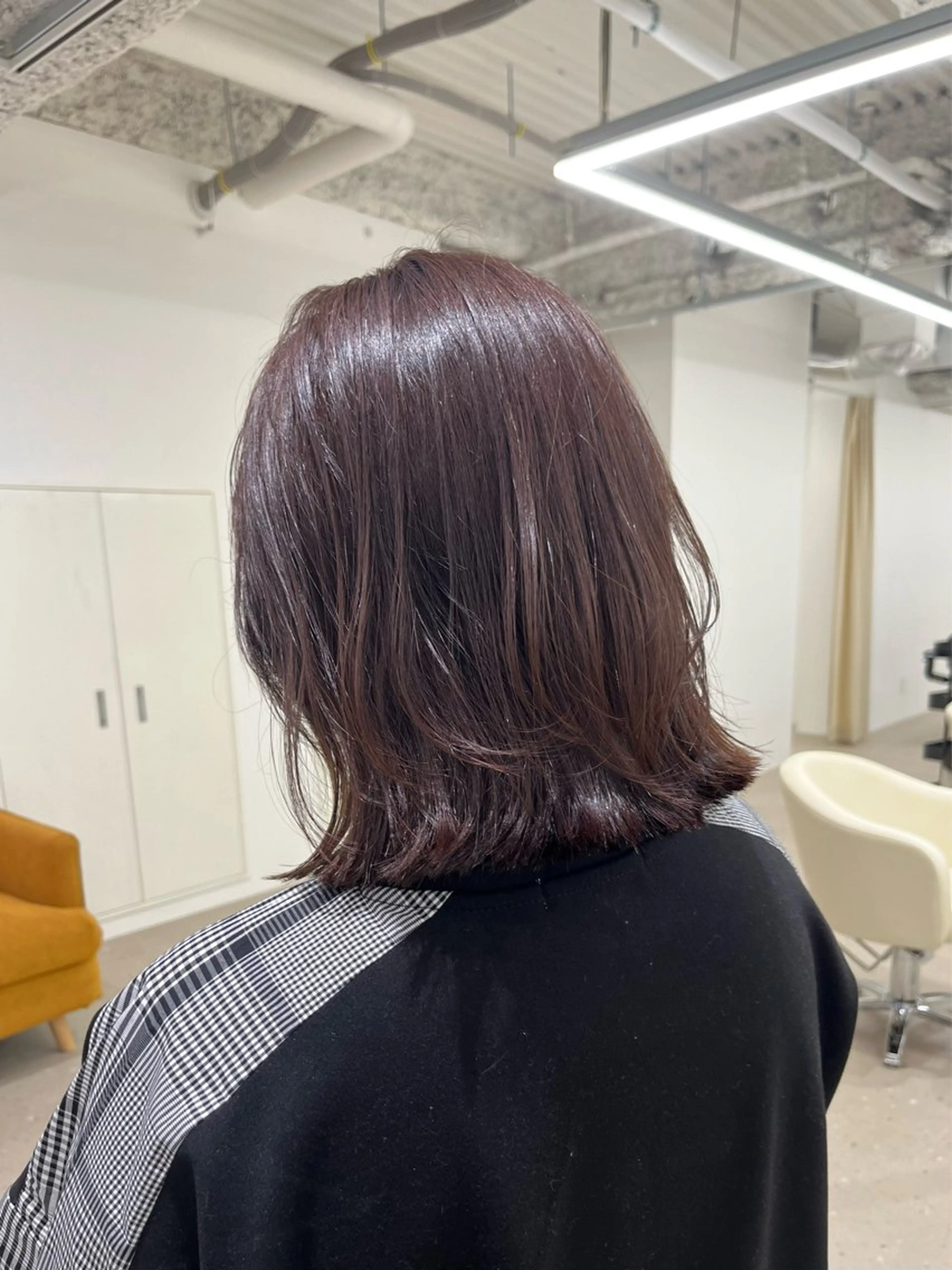 ミディアム 箱崎 凪沙のヘアスタイル