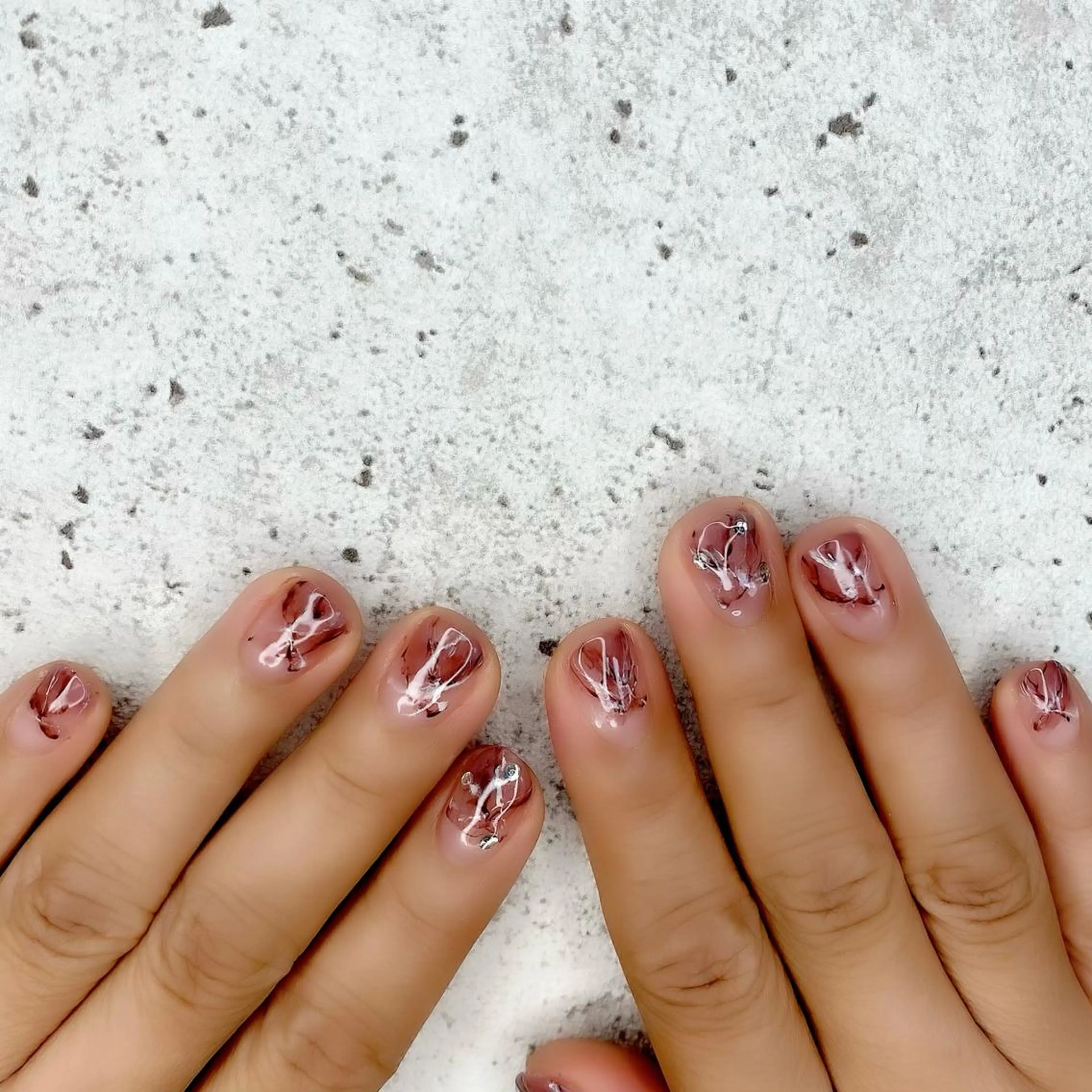 ショート カラー パーマ ヘアアレンジ メンズ キッズ ネイル マツエク・マツパ ブラウンカラー カラーマツエク アートネイル ブラウン 大理石ネイル(マーブル) ハンドネイル Salon Ｋのネイルデザイン