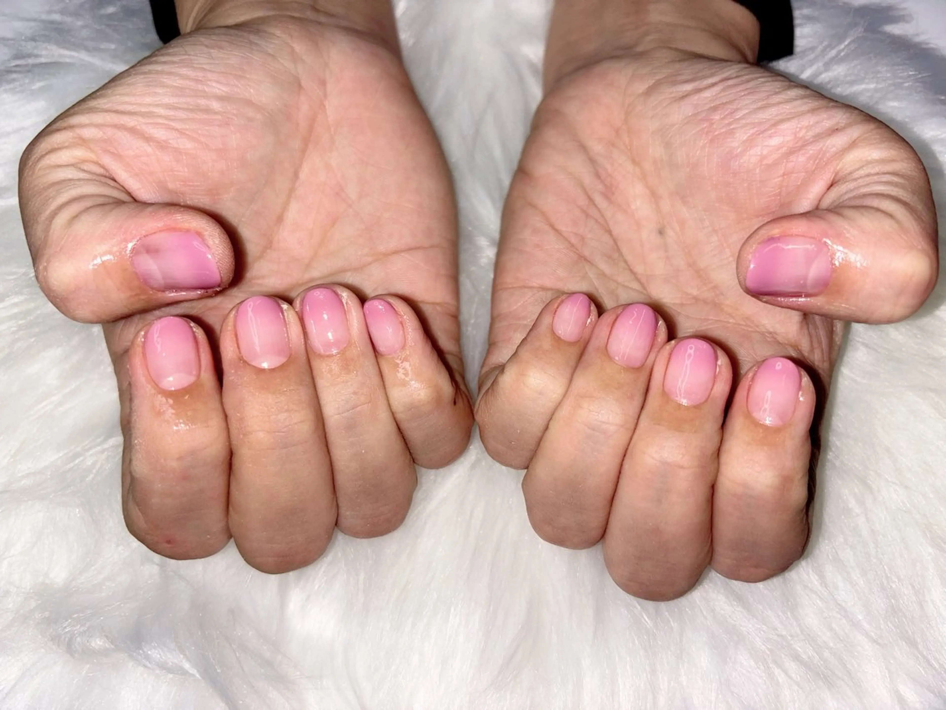 ネイル ジェルネイル グラデーション オフィスネイル ピンク シンプルネイル ハンドネイル M Hのネイルデザイン