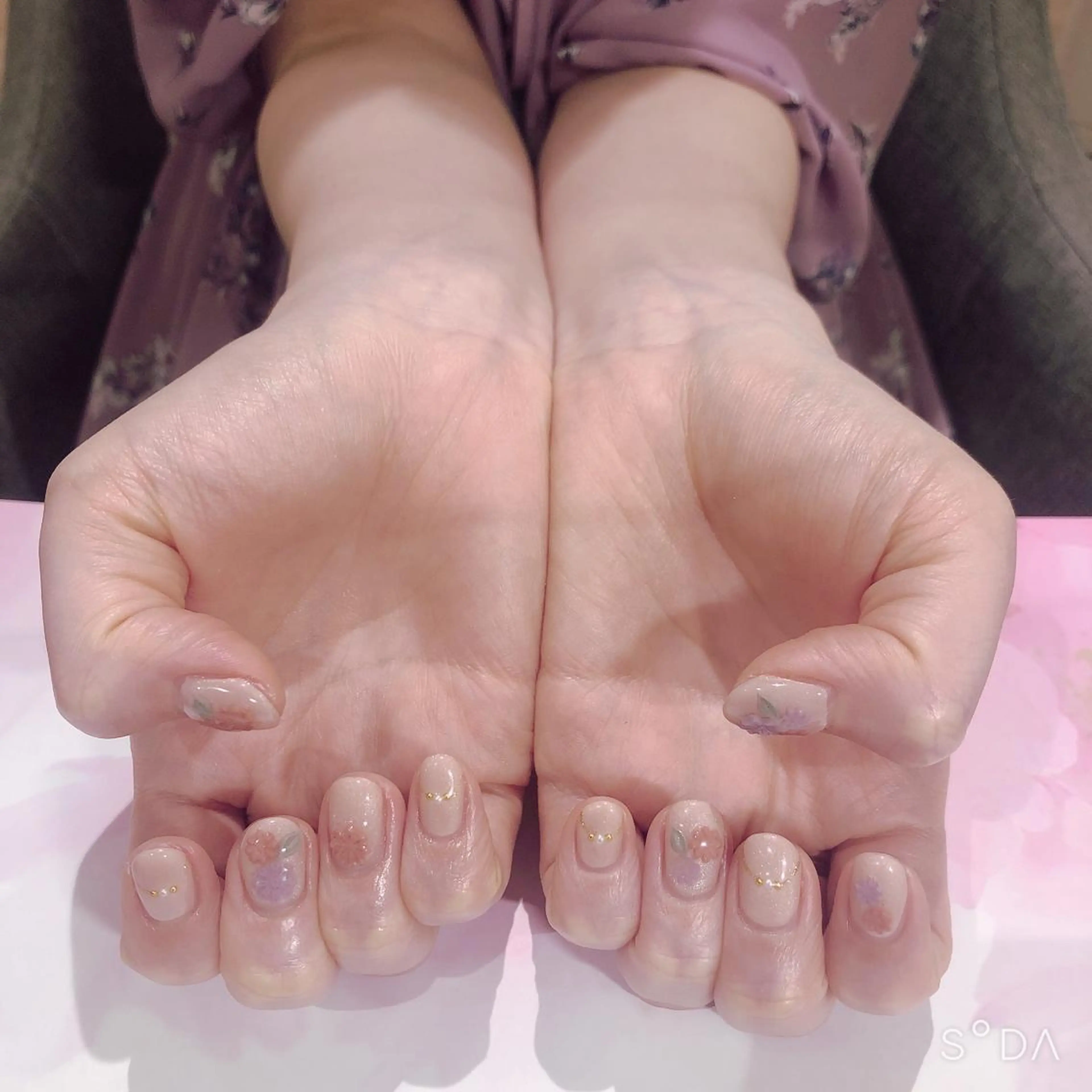 ネイル フラワーネイル ハンドネイル 吉野✨ ネイルデザイナー✨のネイルデザイン