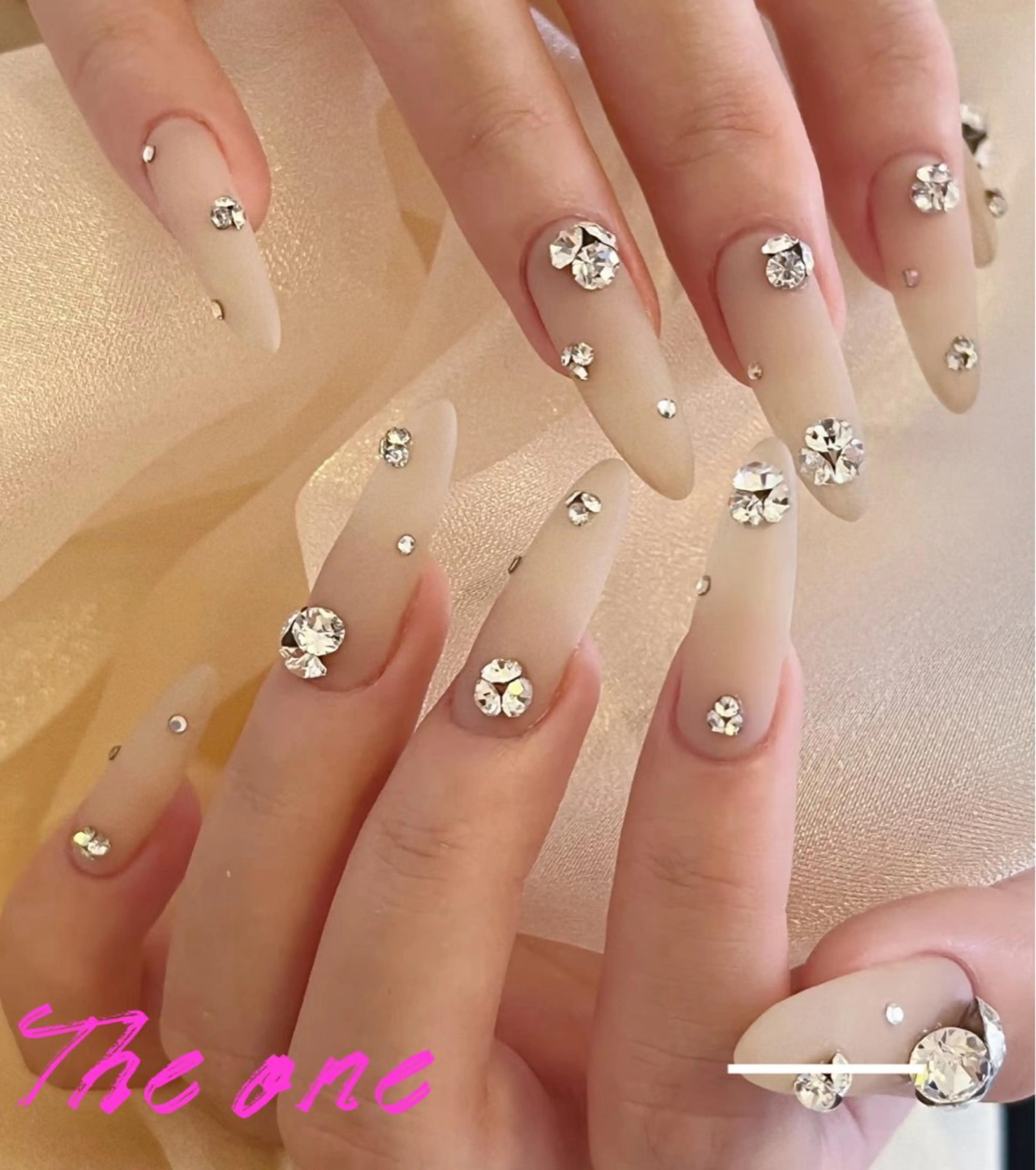 ネイル ハンドネイル THE ONE 山本のネイルデザイン