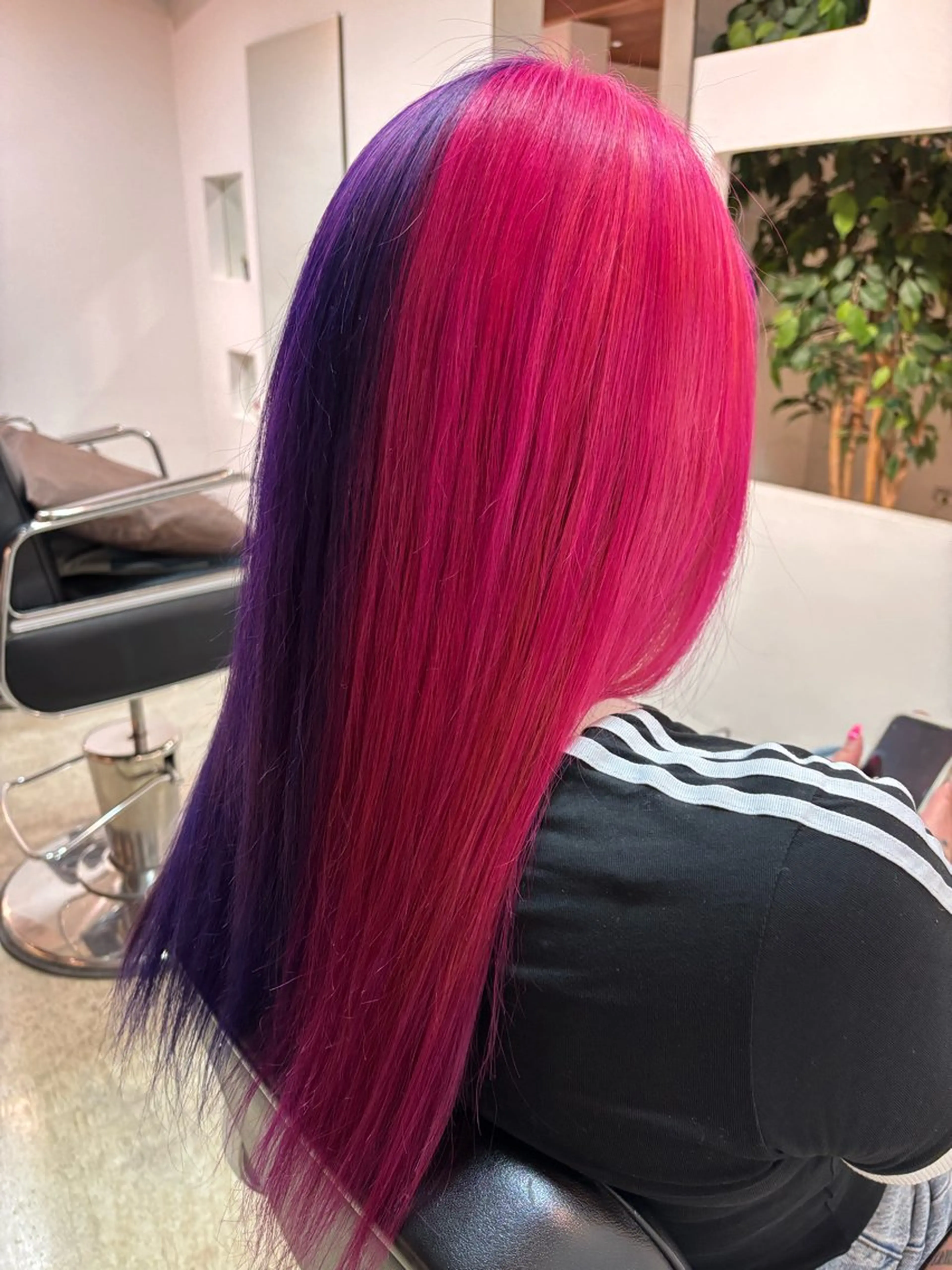 ロング ヘアカラー イナイ ハルカのヘアスタイル