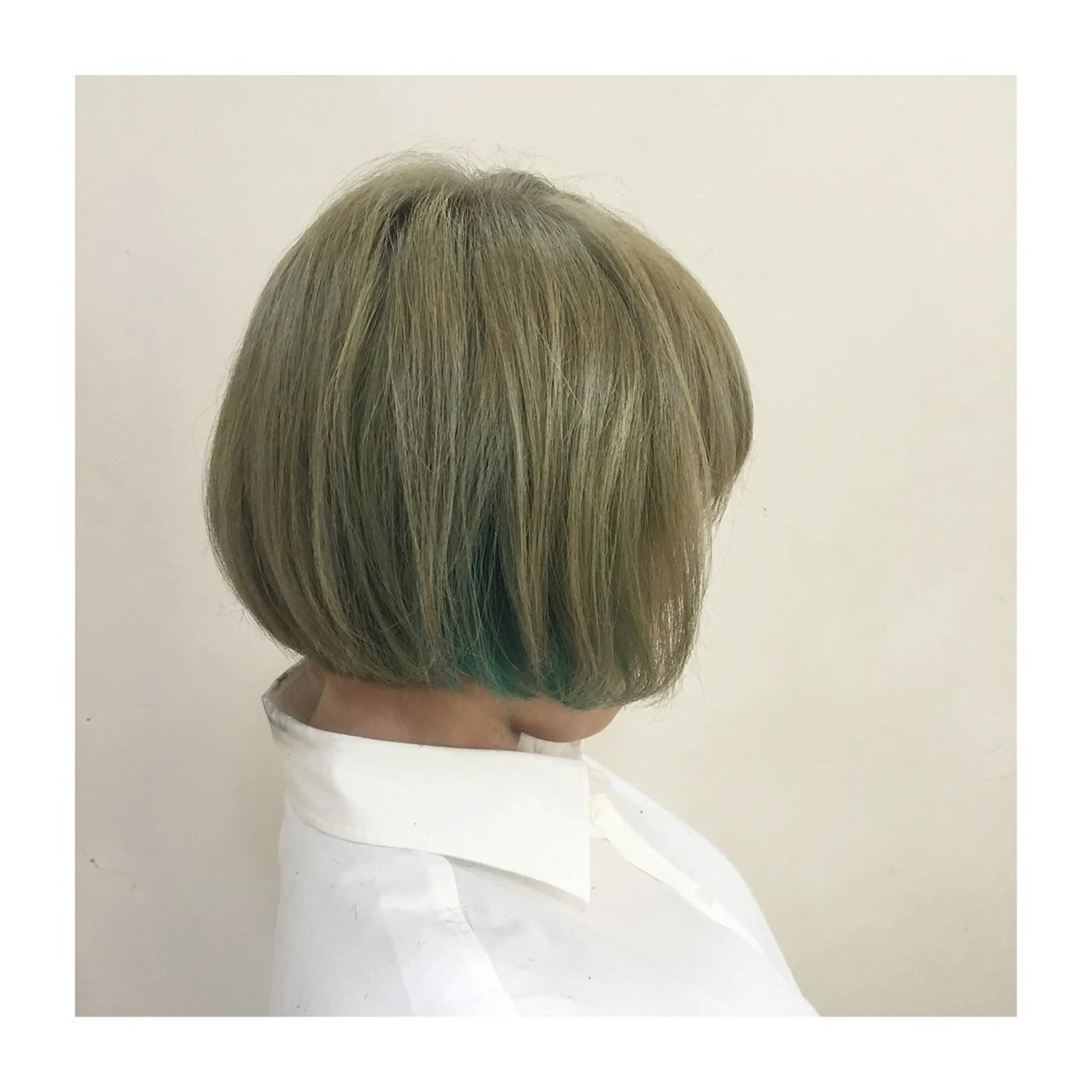 ショート カラー ショートボブ ハイトーンカラー インナーカラー ボブ ショートヘア ﾊｲﾄｰﾝ/ｼｮｰﾄ 村上淳乃🐥のヘアスタイル