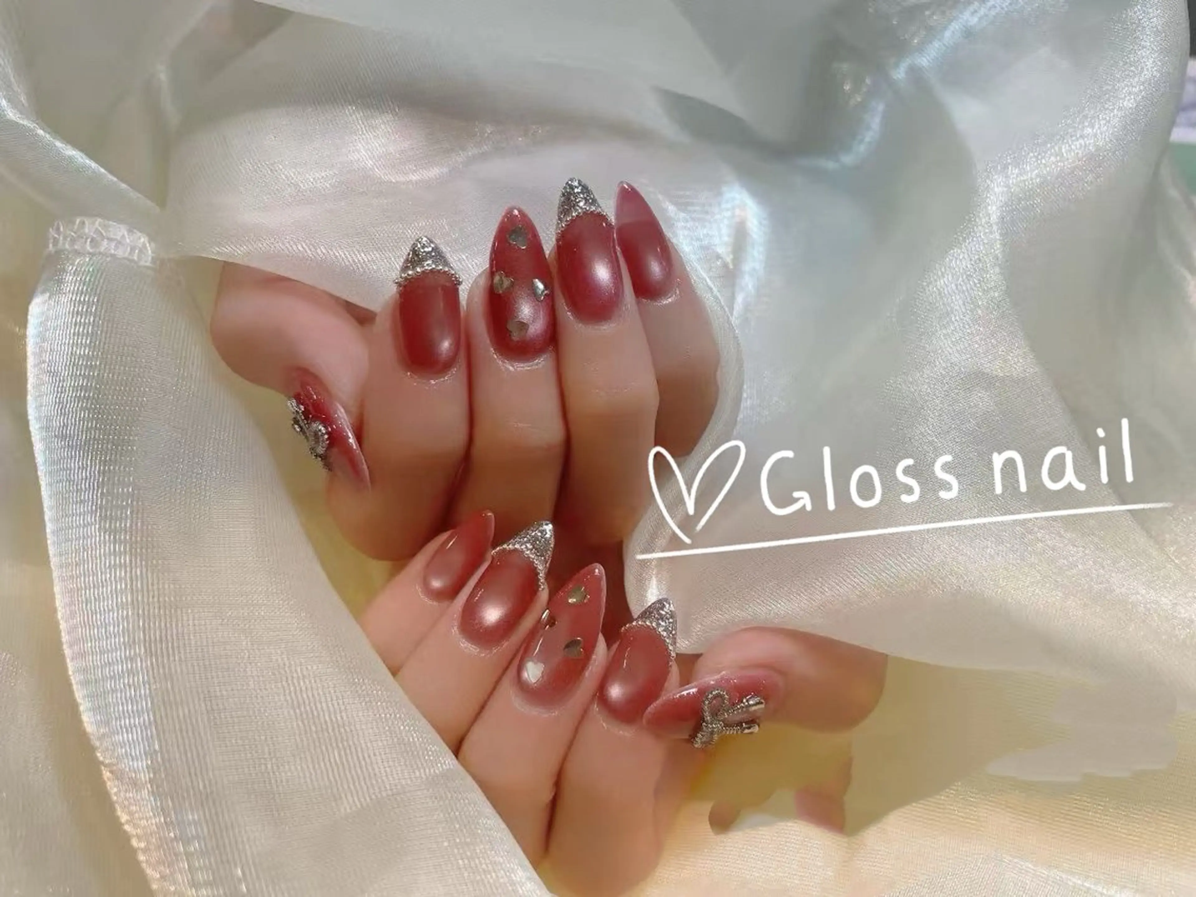 ネイル miho🍎 Gloss nailのネイルデザイン