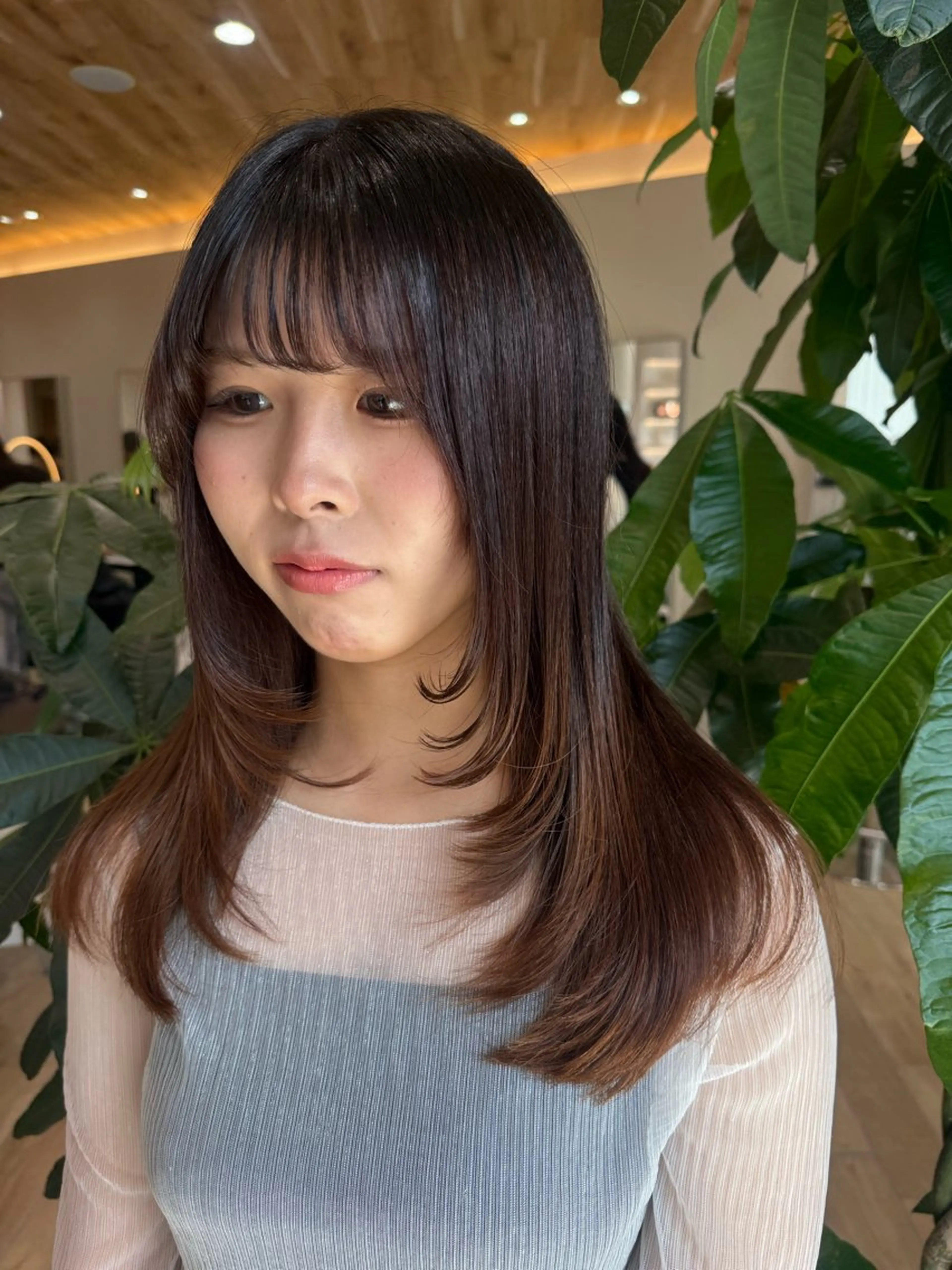 セミロング 艶髪/ハイトーン ️🫧rino🫧のヘアスタイル