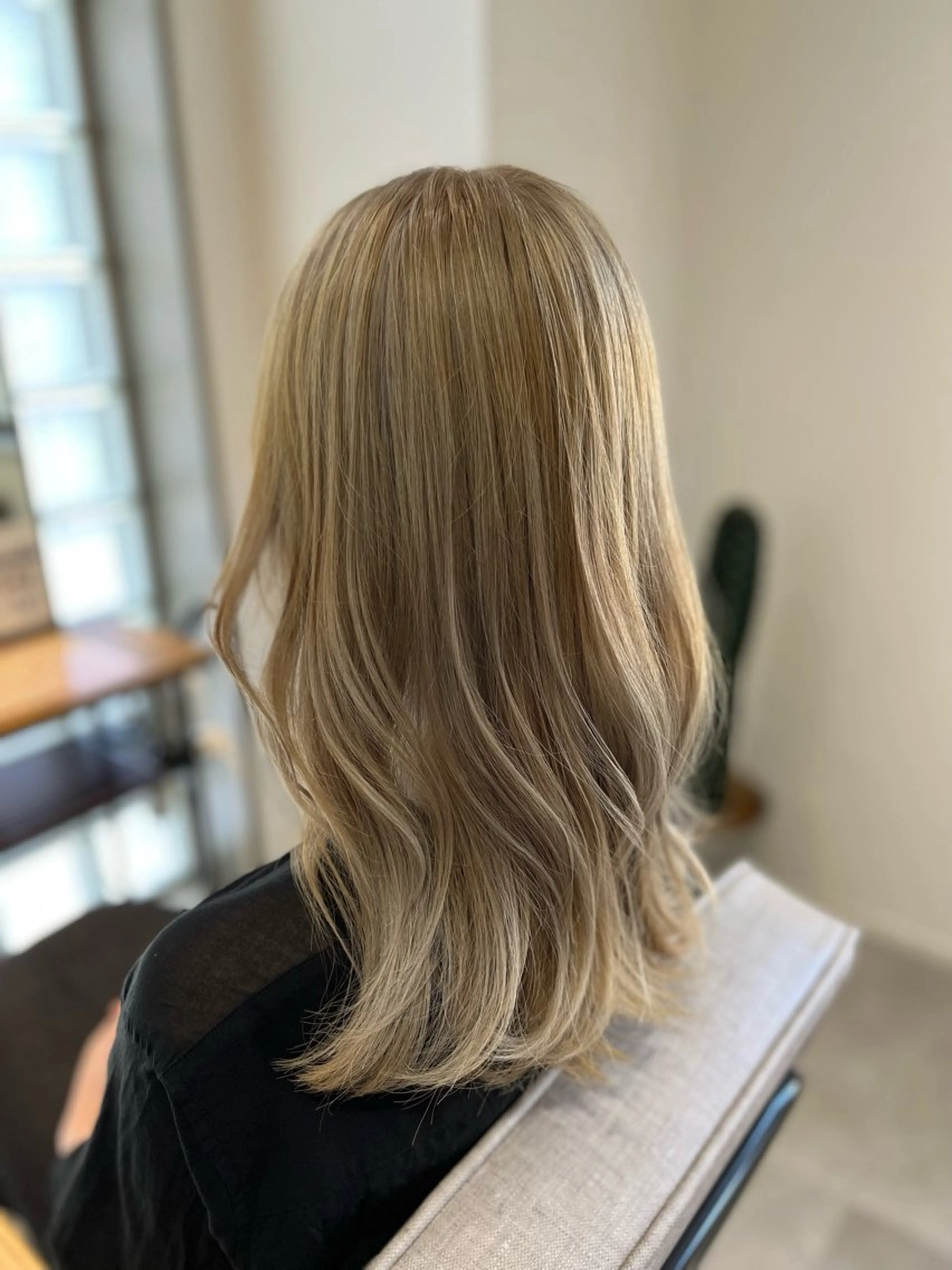 ミディアム 仁科 亮祐 ✂︎カット✂︎のヘアスタイル