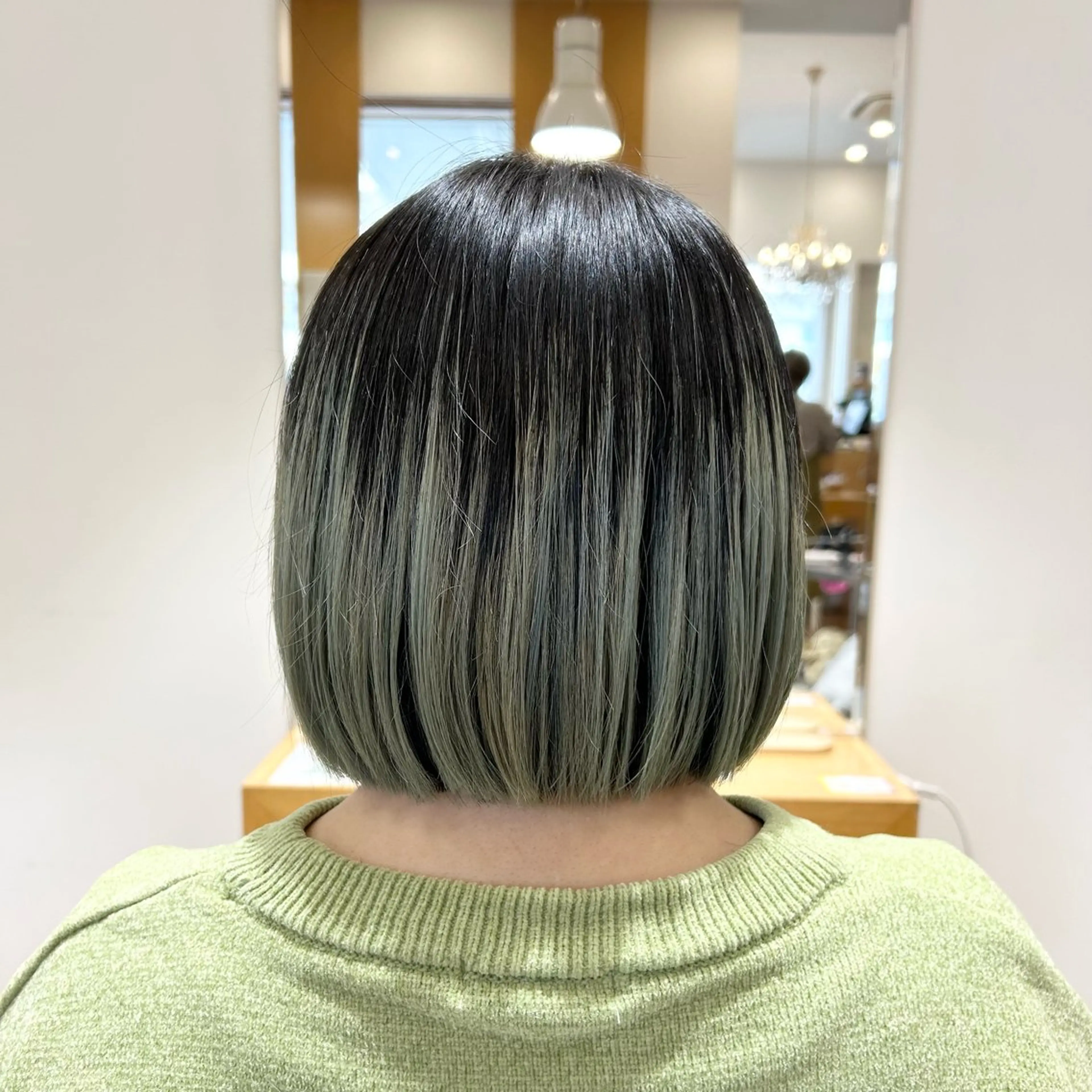 ショート ボブ ing（イング）所属・林 沙季のヘアスタイル