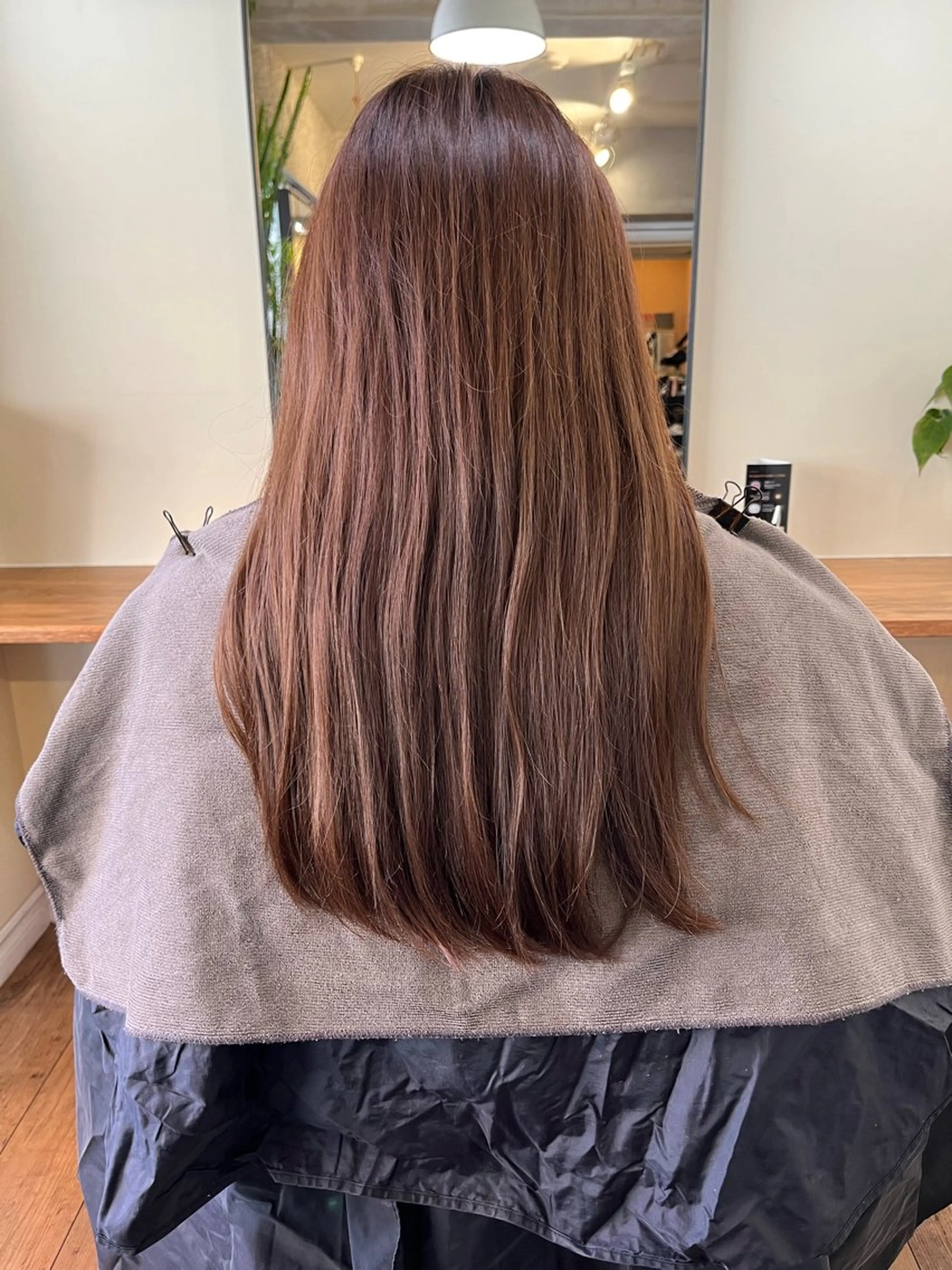 ロング カラー ブラウンカラー 透明感カラー ロング 薬院:今泉/上川美幸 小顔ボブ/暗髪カラーのヘアスタイル