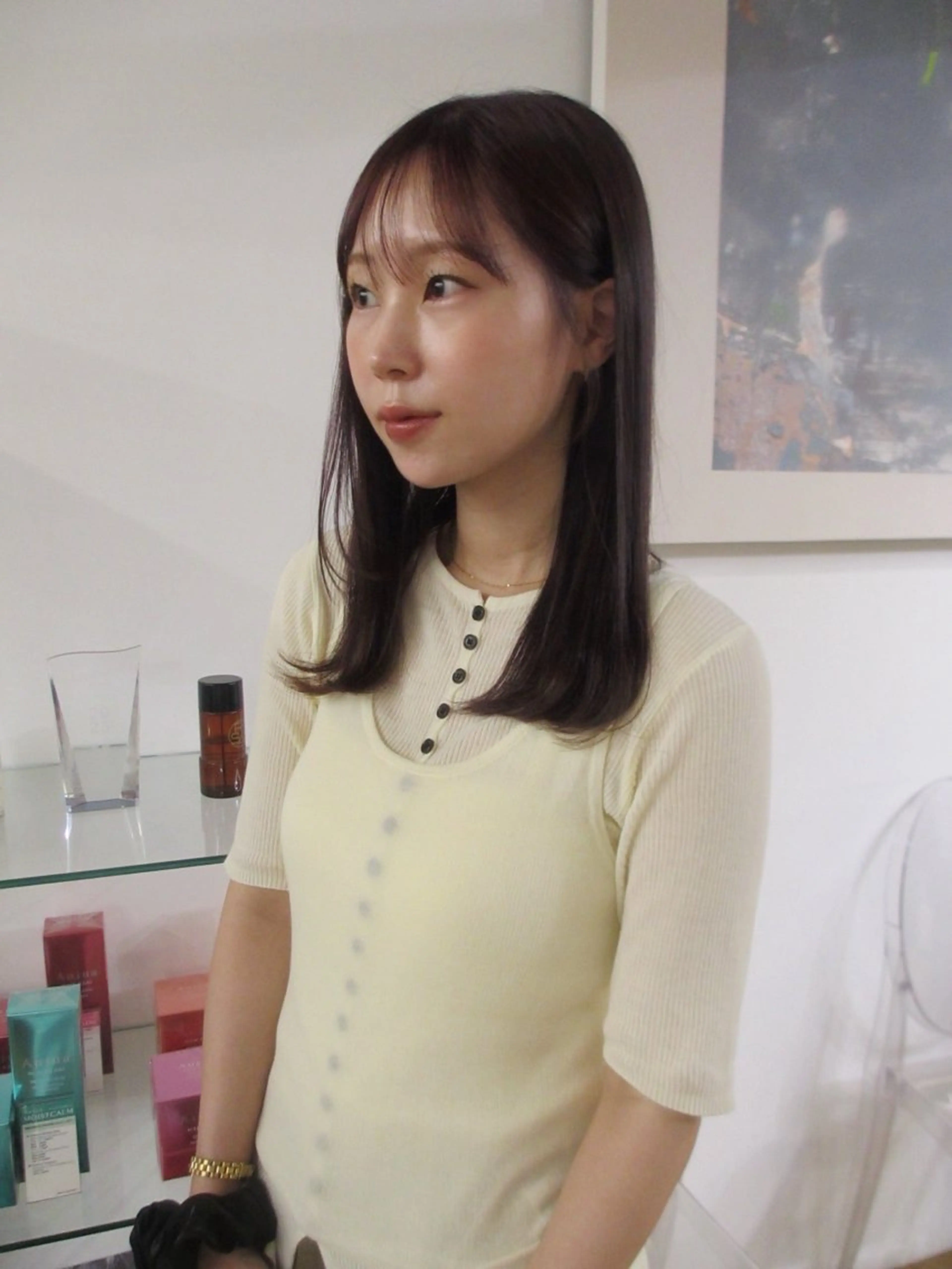 セミロング カラー 透明感カラー ディープラベンダー ラベンダーカラー shui/艶カラー ／柔らかストレートのヘアスタイル