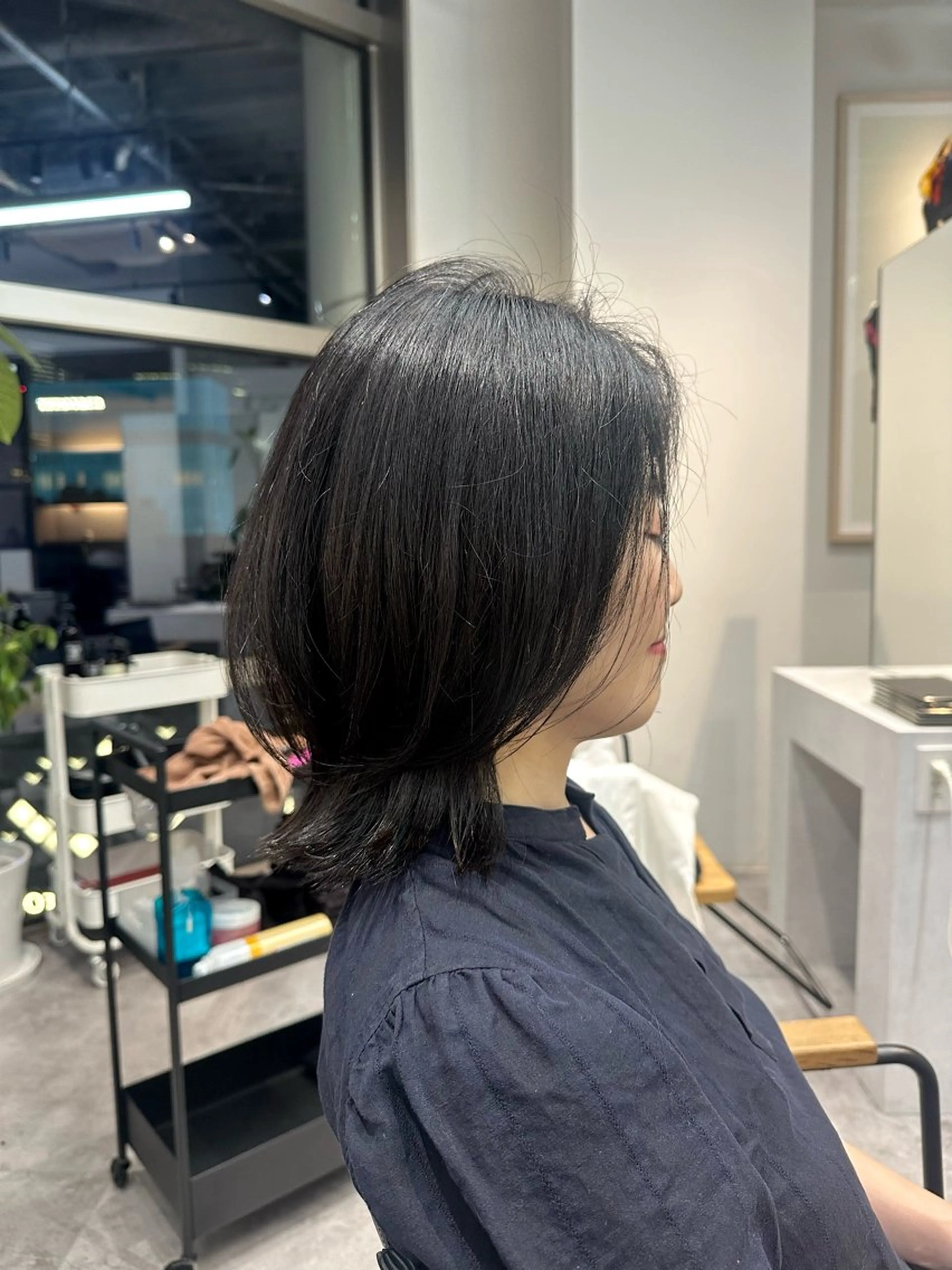 ミディアム くびれヘア レイヤーカット カット ショートカット🧸 ごとうさなのヘアスタイル