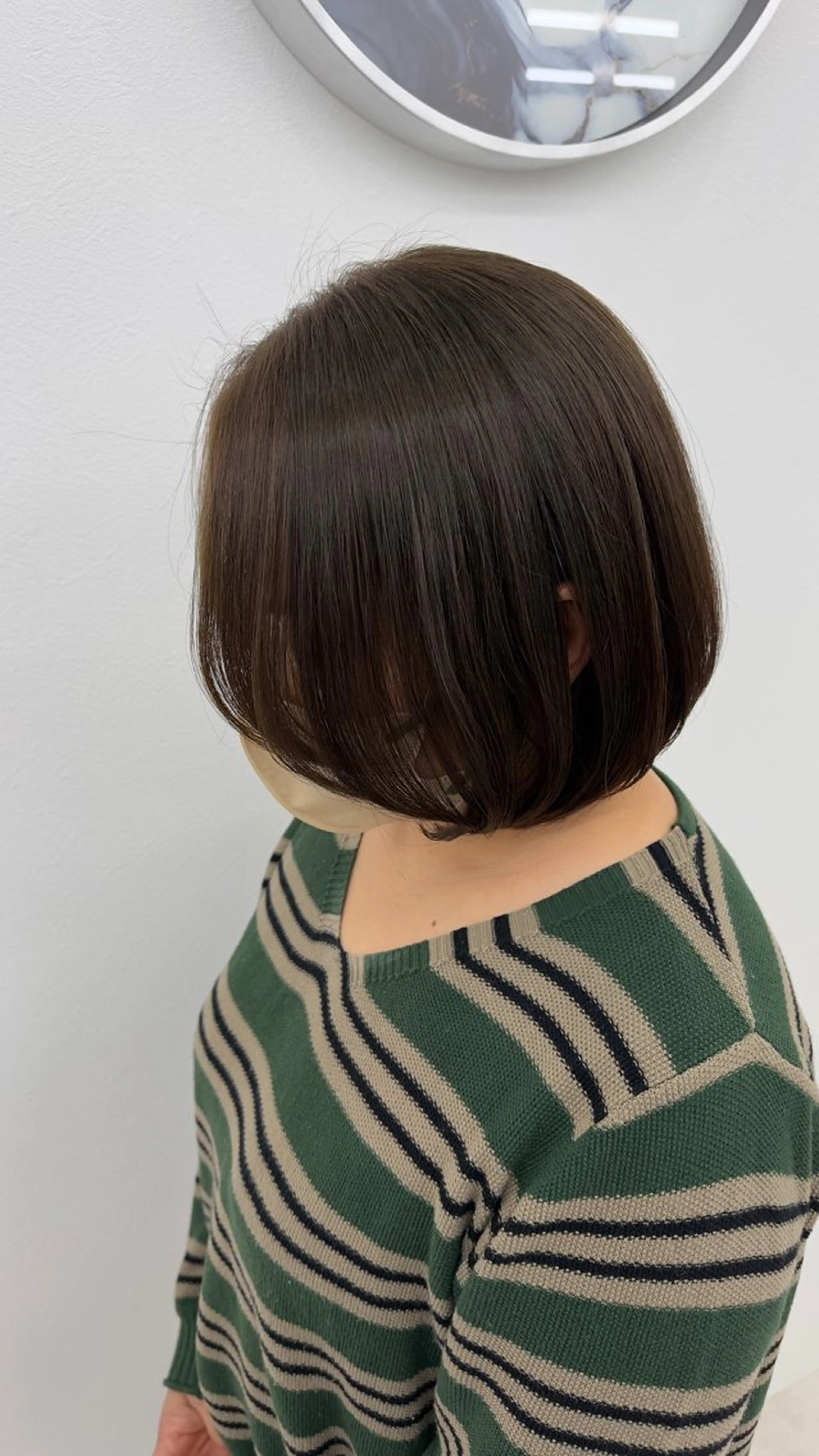 ショート カラー ベージュカラー ブリーチ 透明感カラー ブリーチなしカラー オリーブベージュ 秋葉 春輝のヘアスタイル