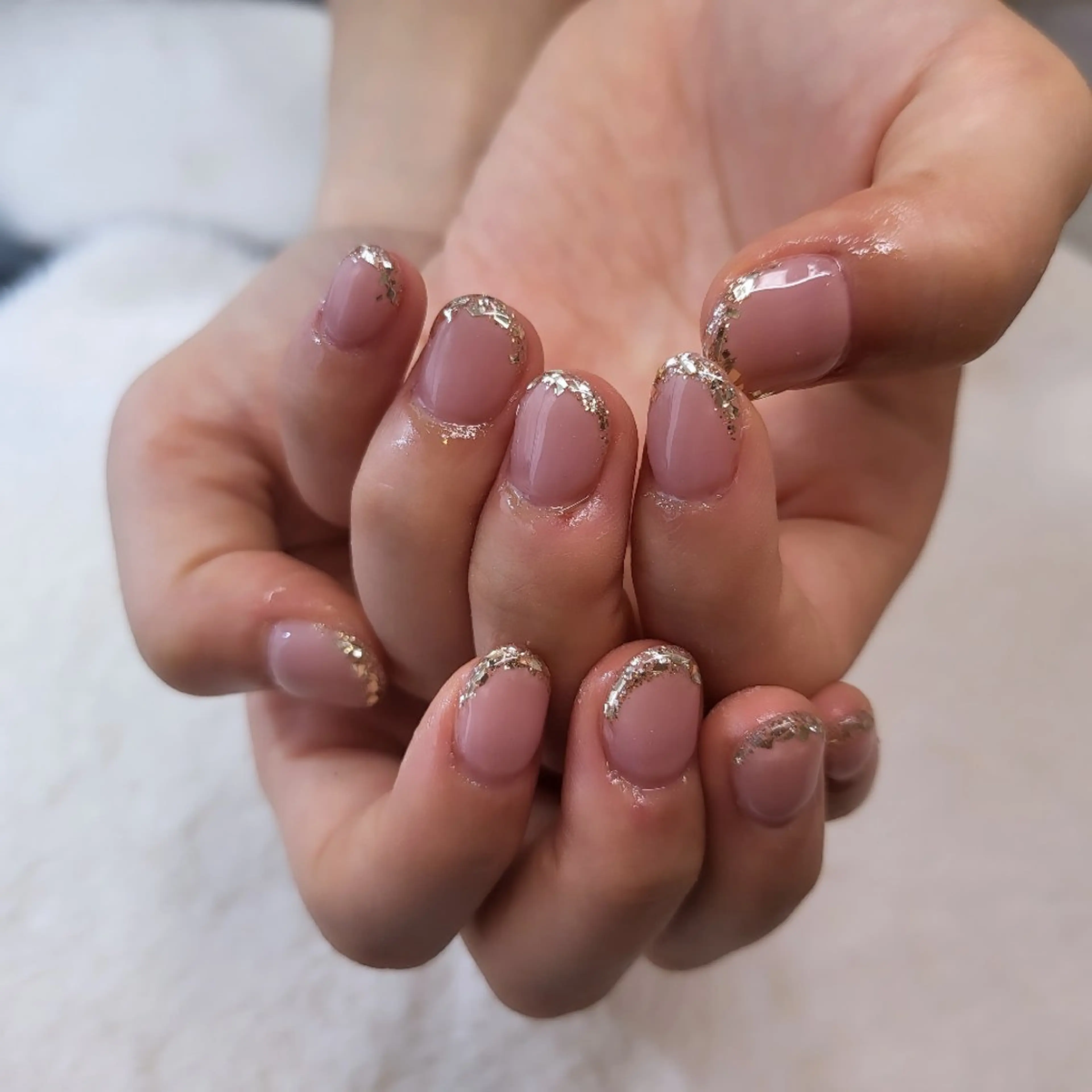 ネイル フレンチネイル ガラスフレンチ キラキラネイル ハンドネイル ハンドケア 心斎橋Salon Epokkuのネイルデザイン