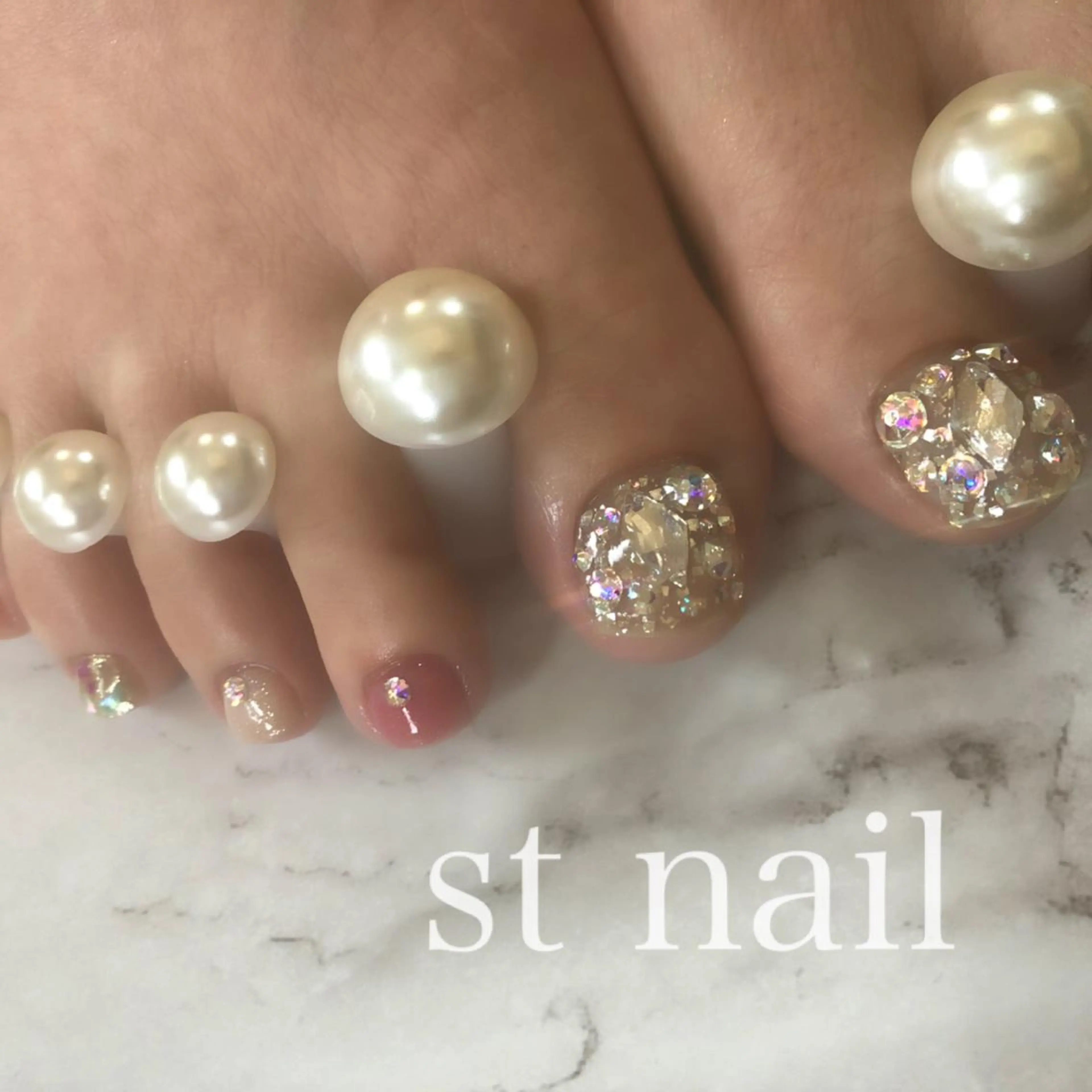 ネイル グリーン オフィスネイル シンプルネイル ストーンネイル st nailのネイルデザイン