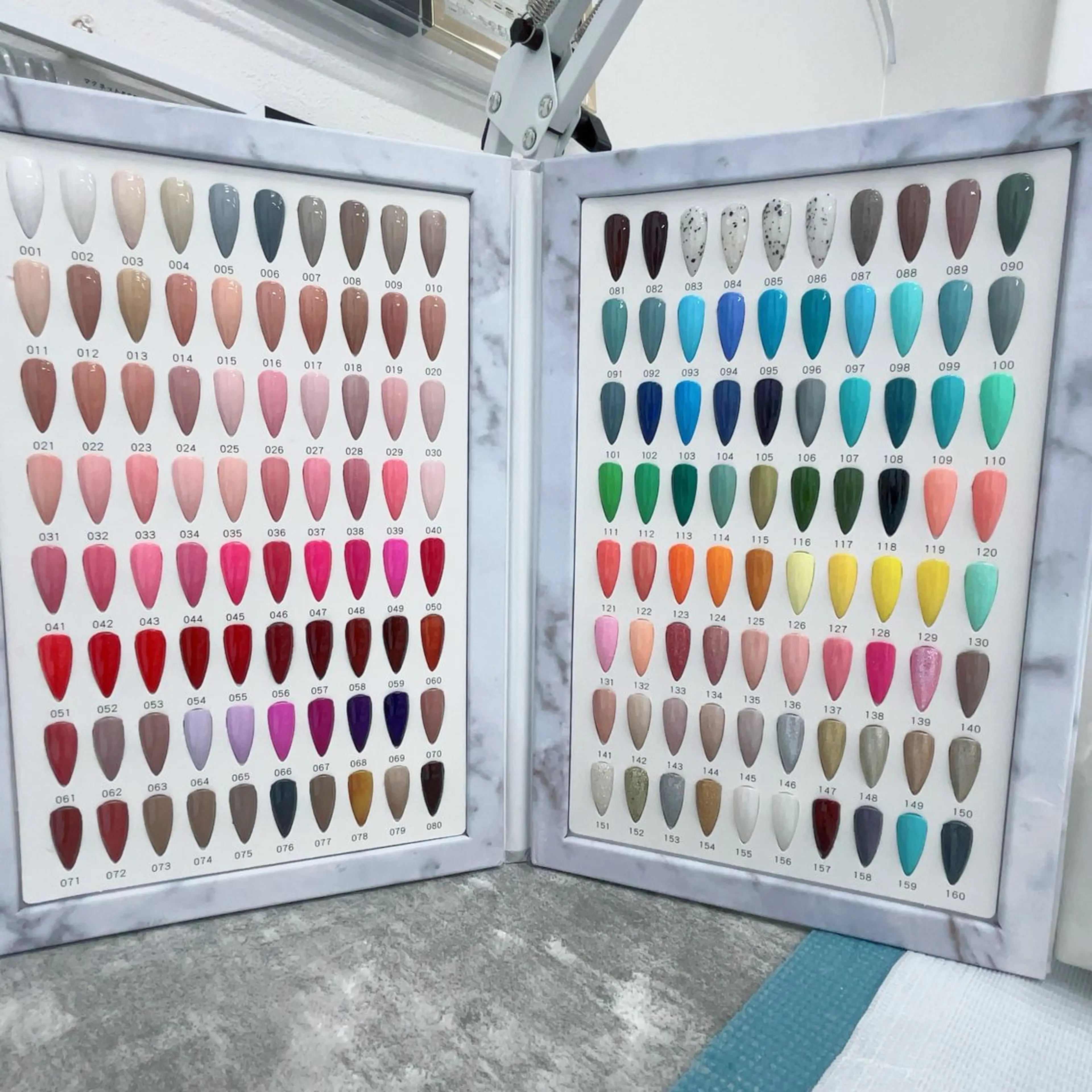 ネイル ワンカラーネイル LANCE NAIL tomoのネイルデザイン