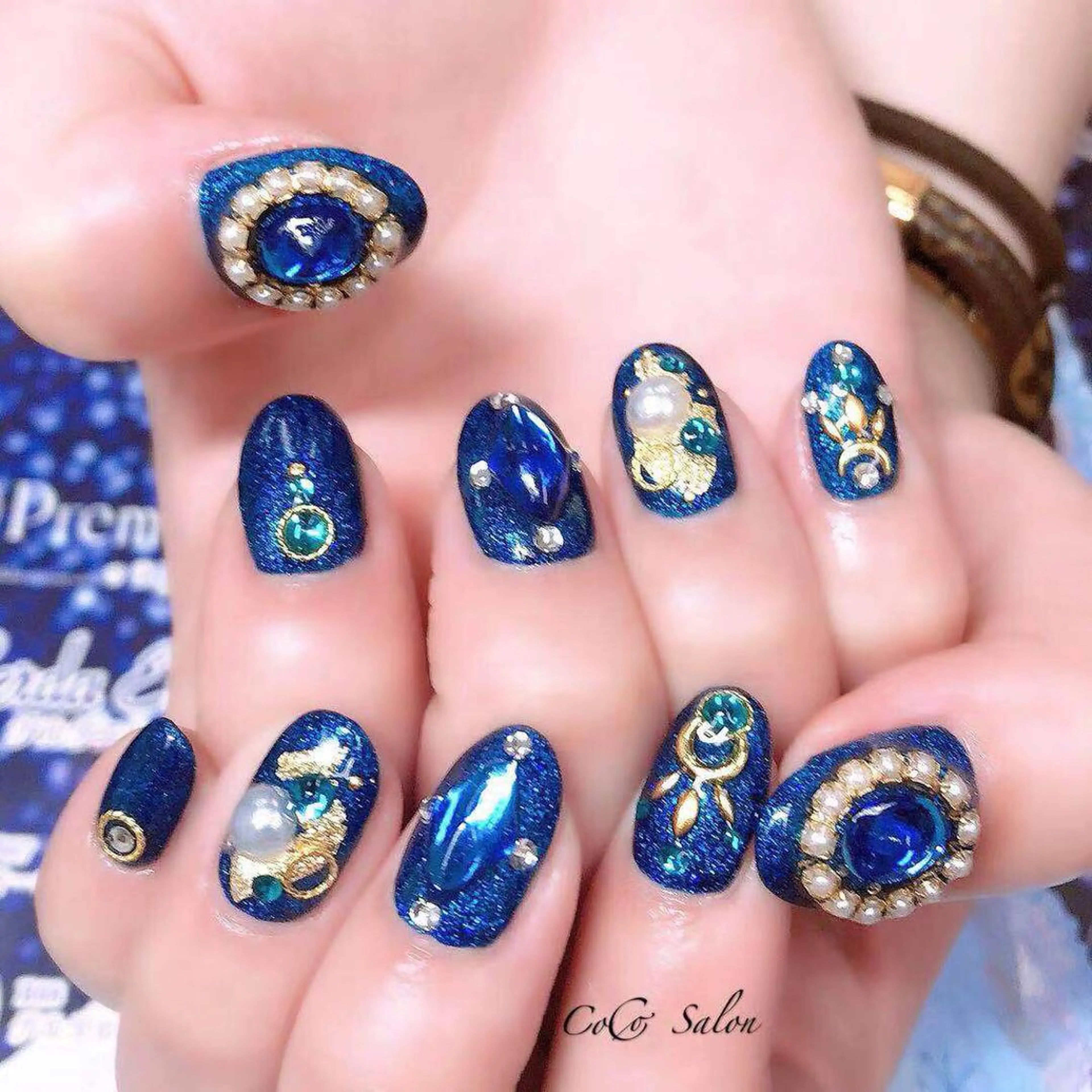 ネイル グラデーション キラキラネイル ネイビー ワンカラーネイル CoCoSalon ネイル/まつ毛予約のネイルデザイン