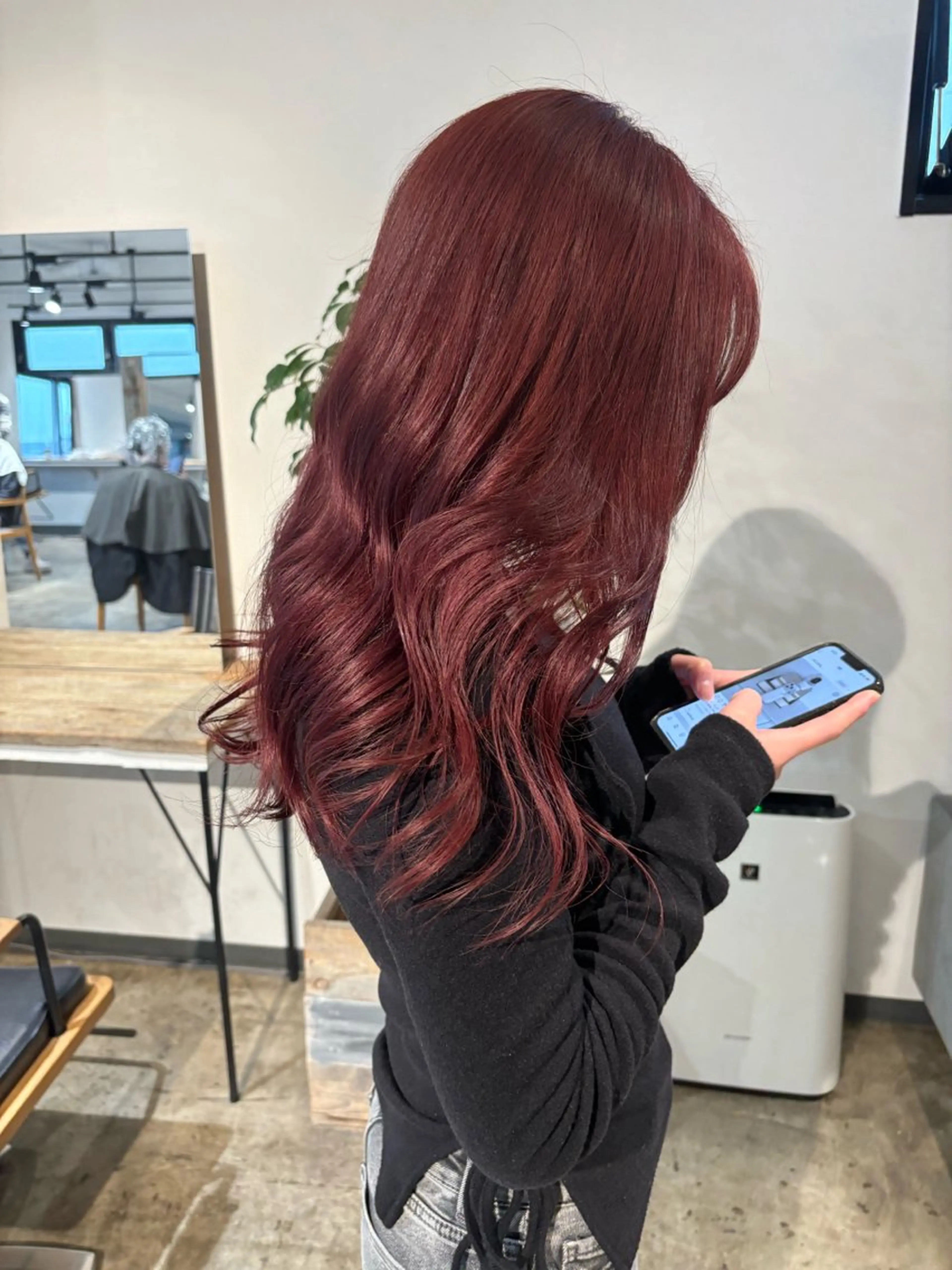 ロング カラー ブリーチ ボルドーカラー ケアカラー ブリーチなしカラー ピンクカラー 暖色カラー🍒 ケアブリーチ/akiのヘアスタイル