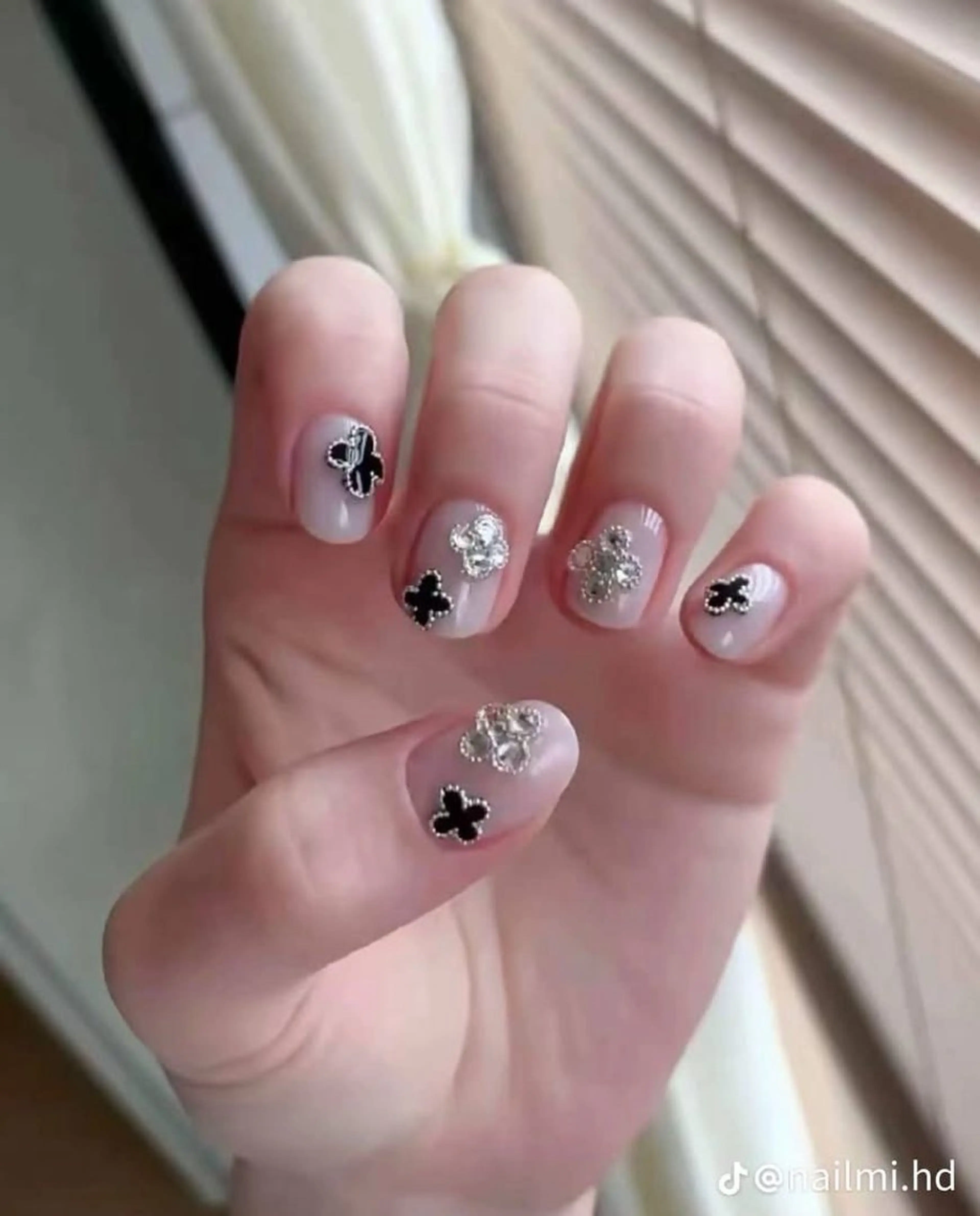 ネイル チークネイル フットネイル フレンチネイル グラデーション 韓国ネイル Yuki nail staffのネイルデザイン