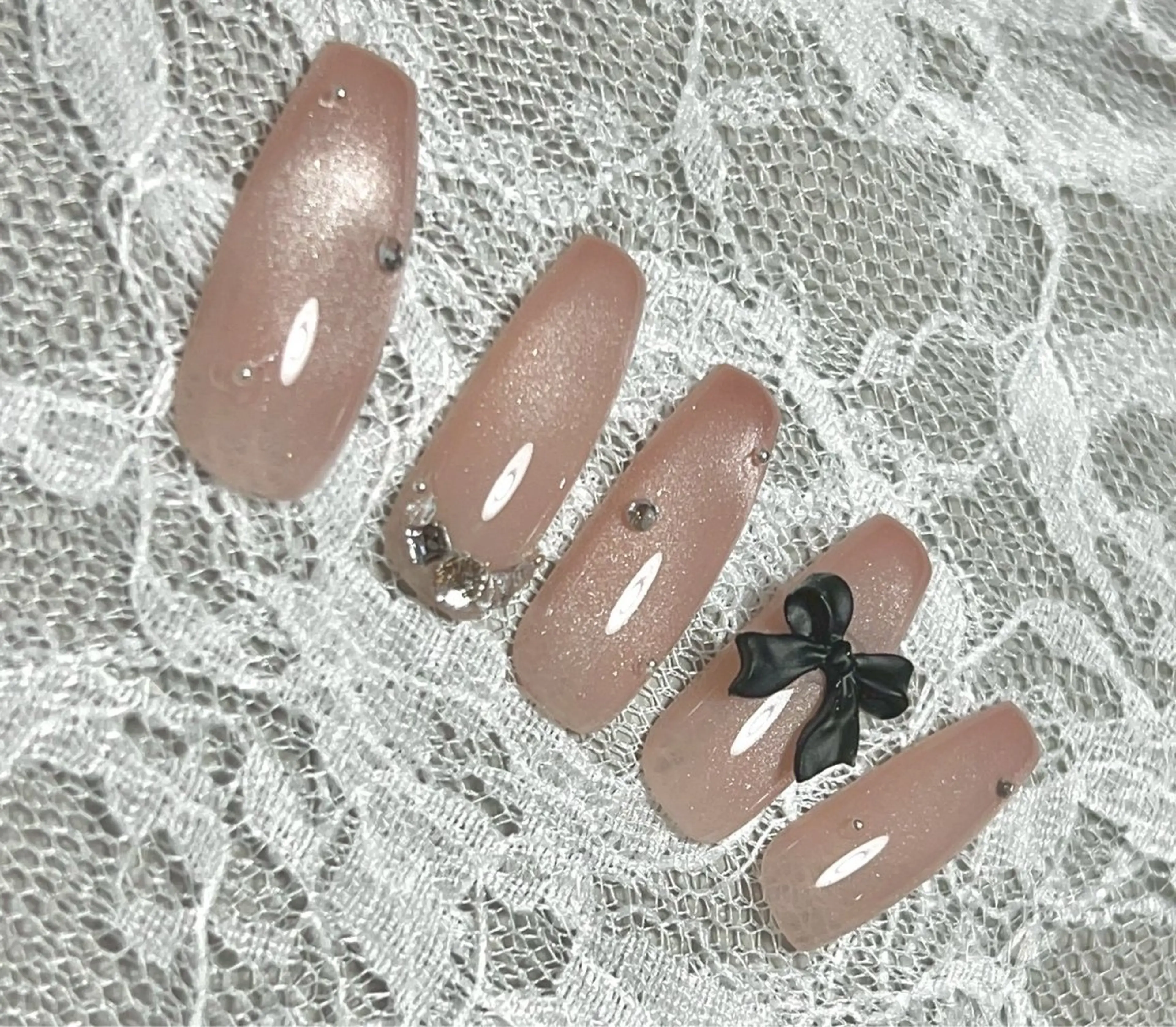 ネイル フレンチネイル マグネットネイル ピンク リボン ショートネイル RooM -Kubota-のネイルデザイン