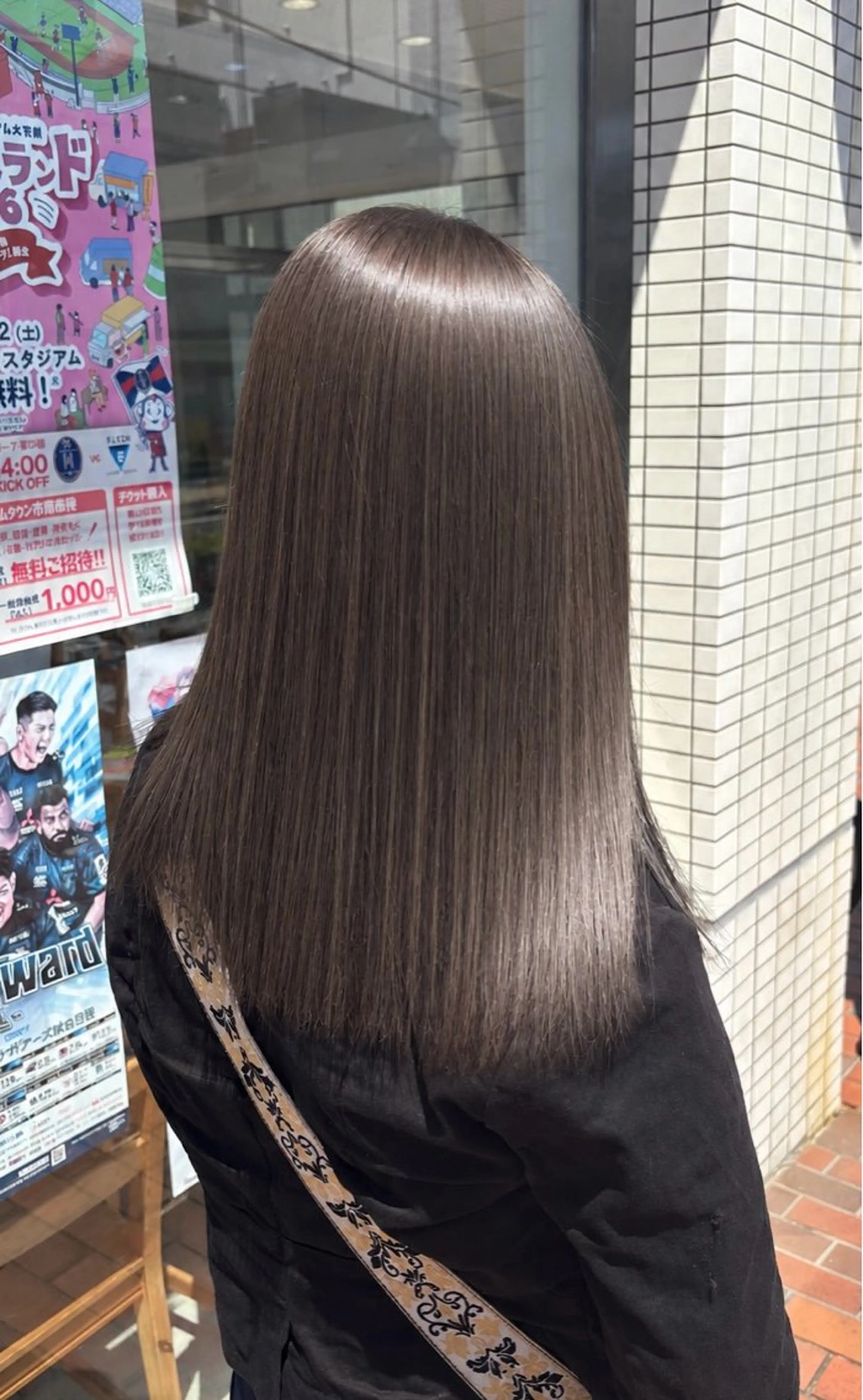 カラー ブリーチ 透明感カラー グレージュ ヘアカラー トリートメント 🩶相模大野透明感 カラーSAKURAのヘアスタイル