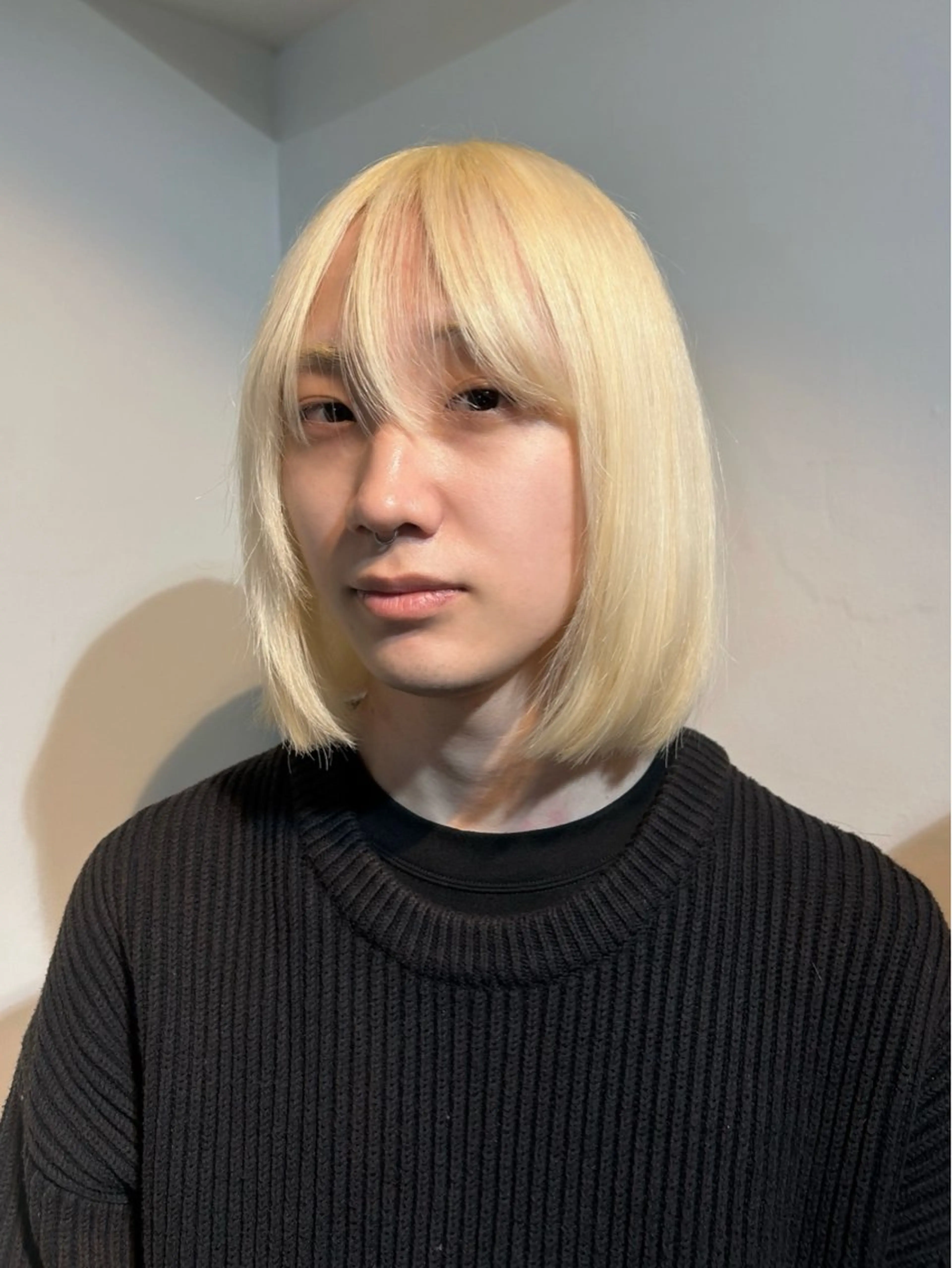 ショート カラー スギヤマ シユのヘアスタイル