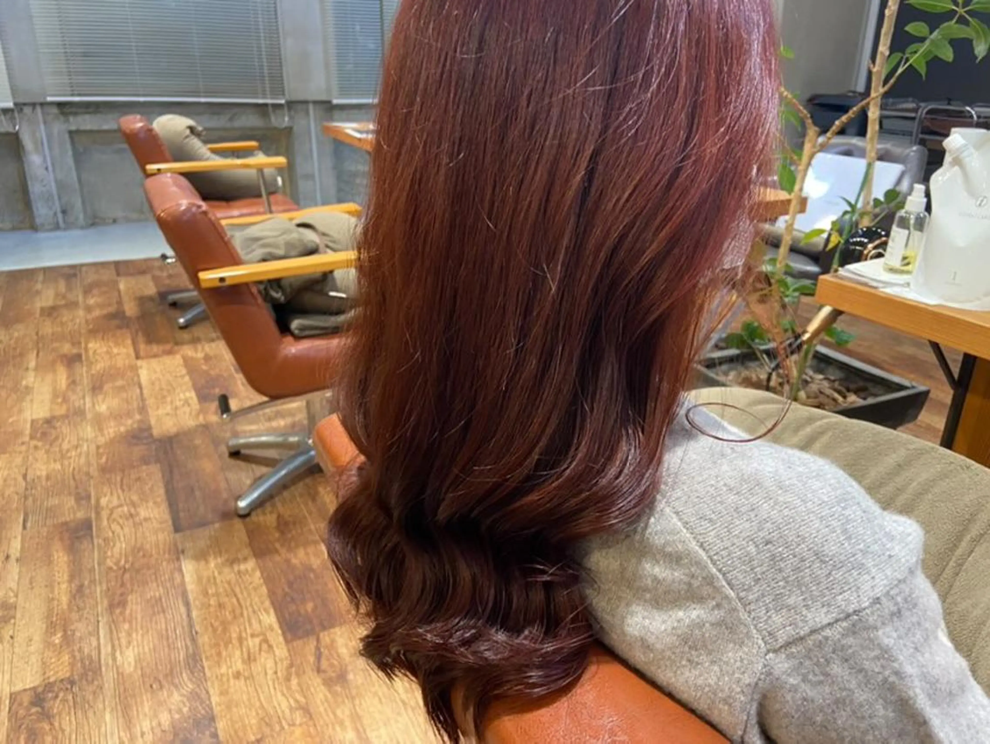 ミディアム 内野 友貴のヘアスタイル