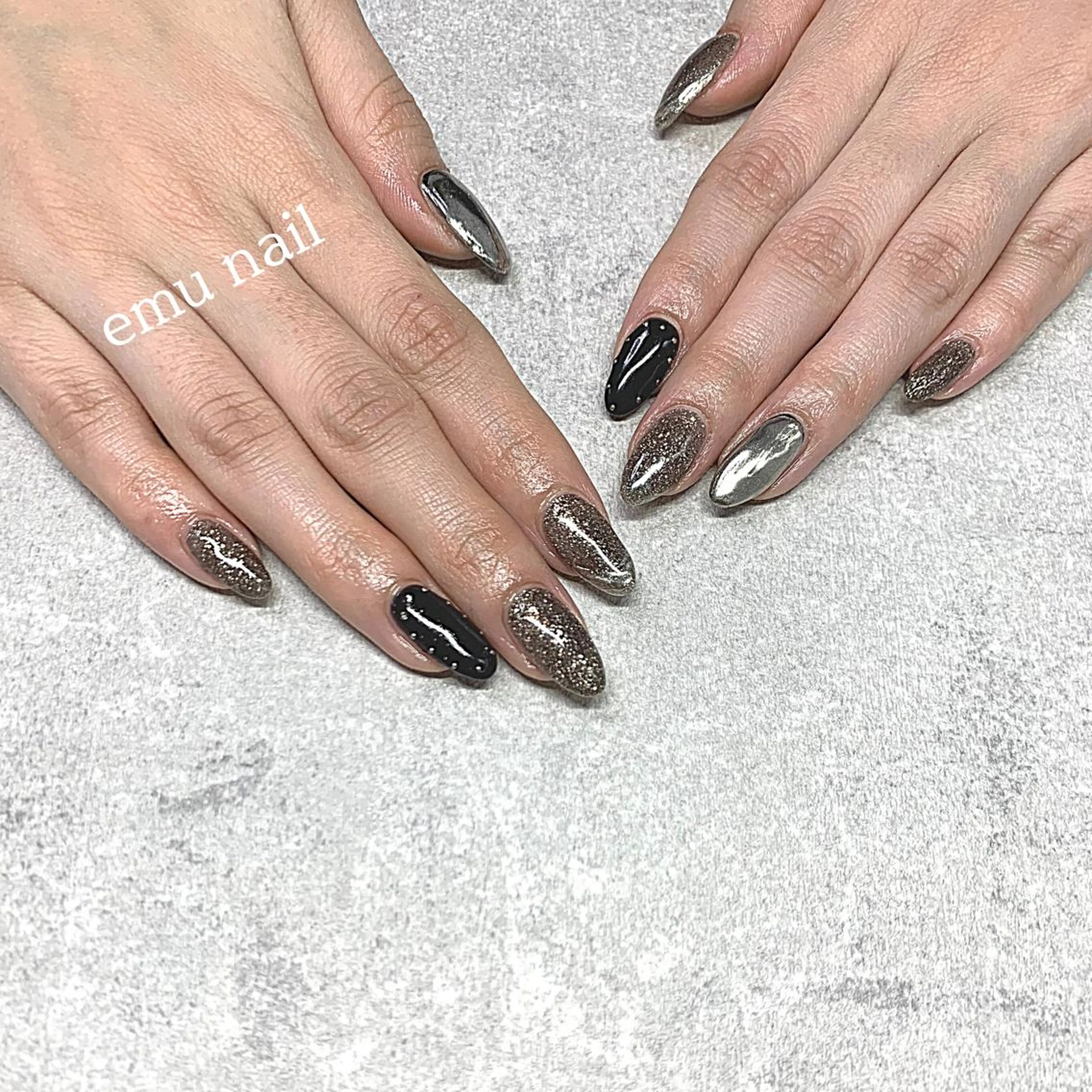 ネイル ラメ(グリッター) 持ち込み emu nailのネイルデザイン