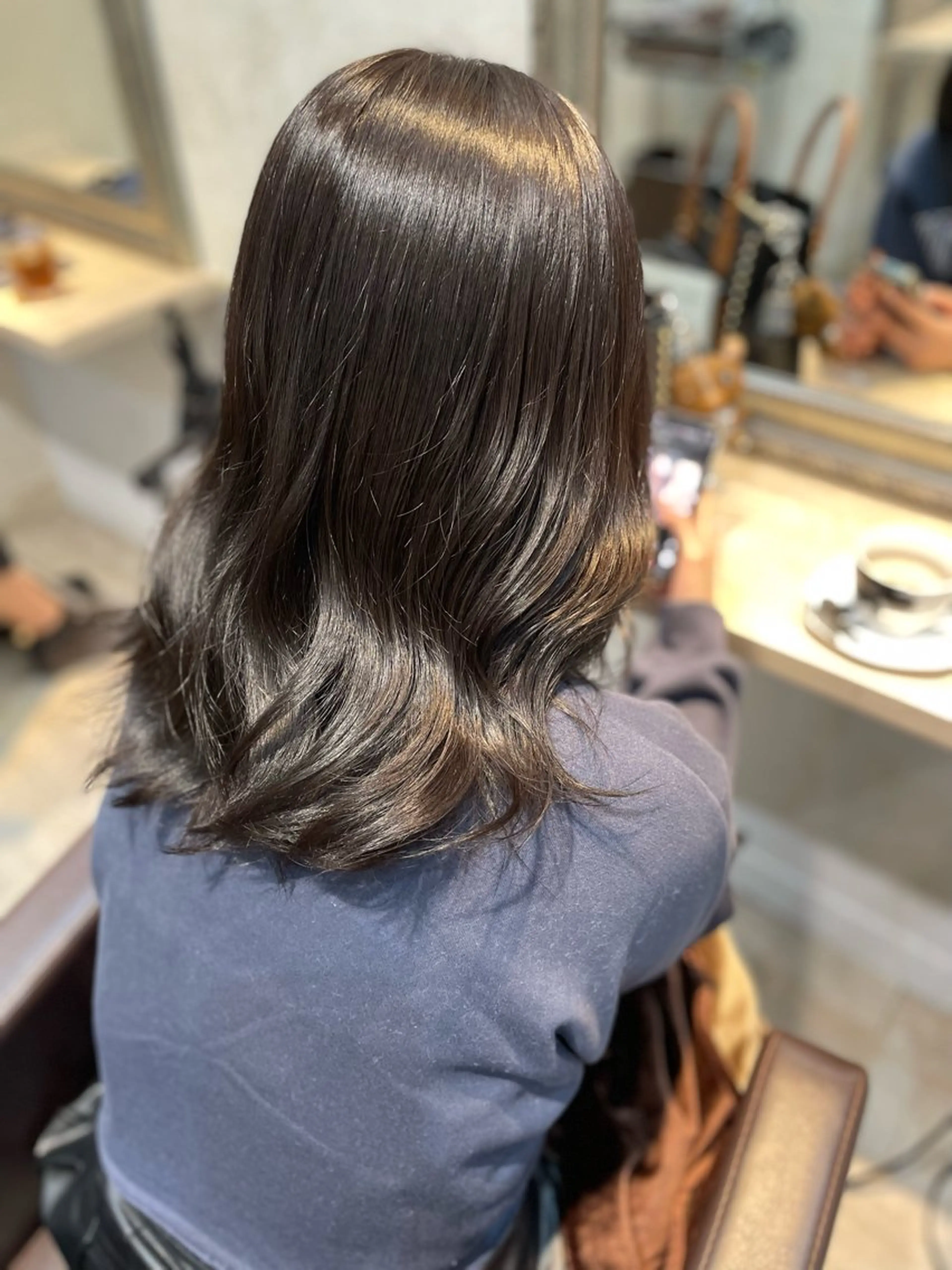 セミロング ラベンダーブラウン カラー✨縮毛矯正✨ ハギワラケンタのヘアスタイル