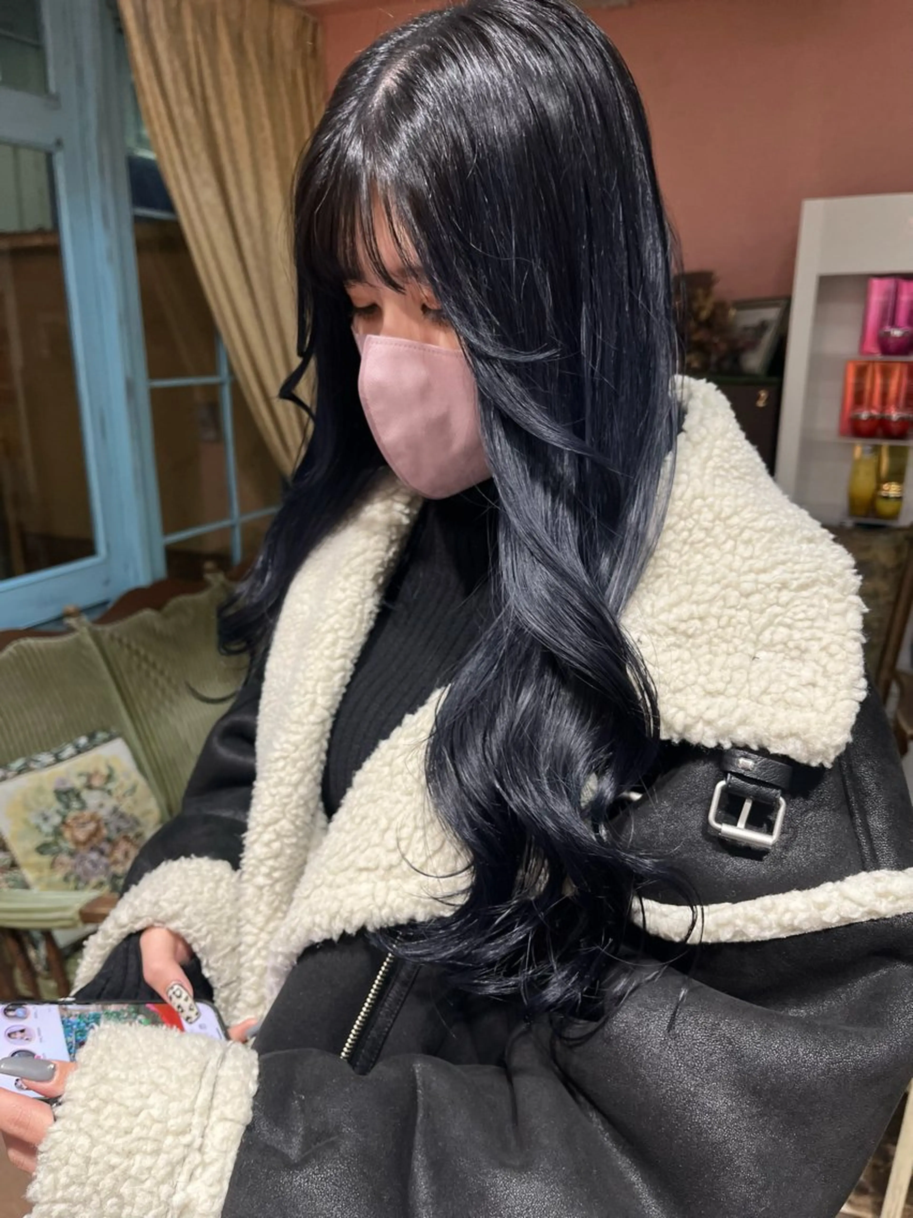 ロング カラー ブリーチ RYOKA/ 透明感カラー/韓国風のヘアスタイル