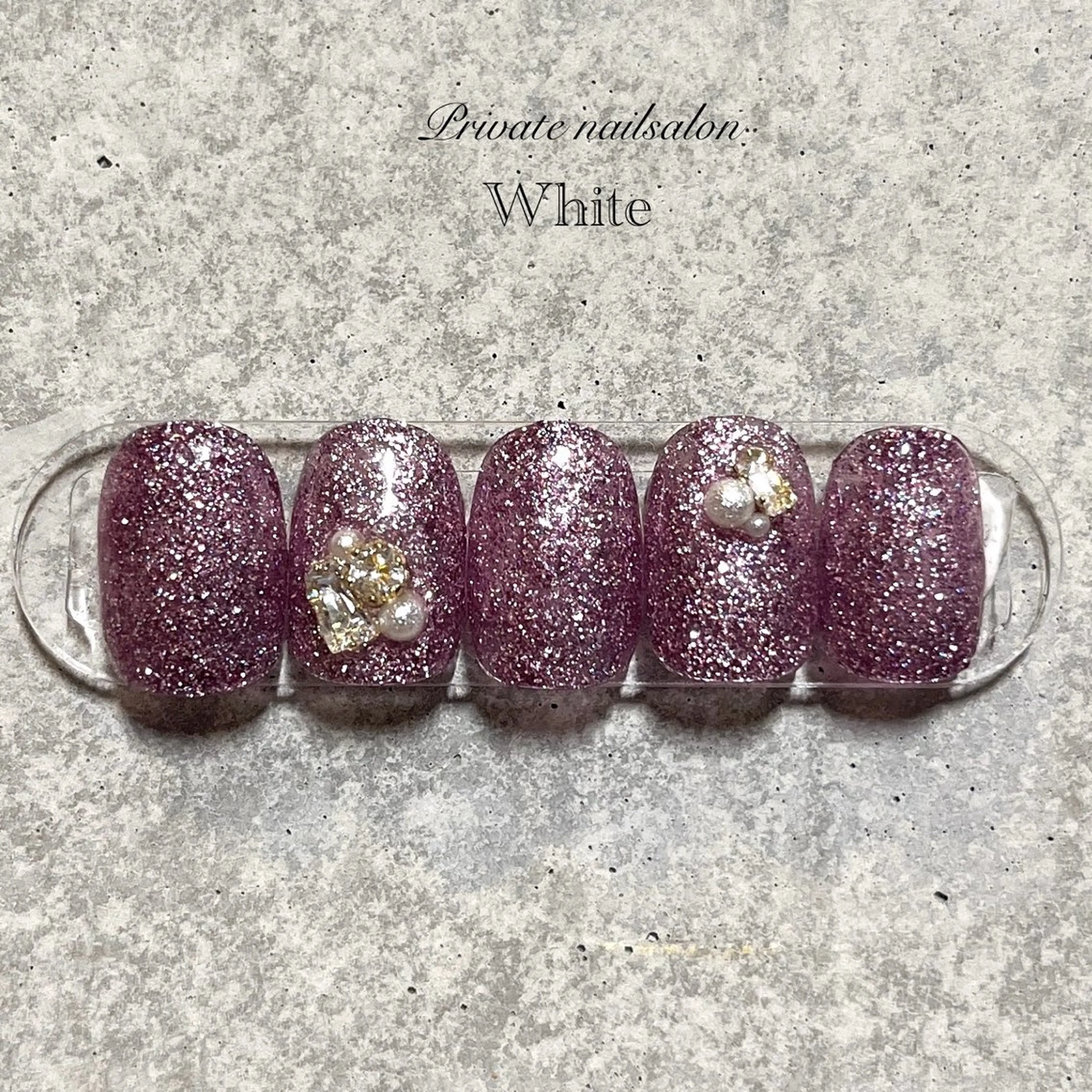 ネイル キラキラネイル マグネットネイル ニュアンスネイル パープル ストーンネイル ハンドネイル SAKASHITA KEIのネイルデザイン