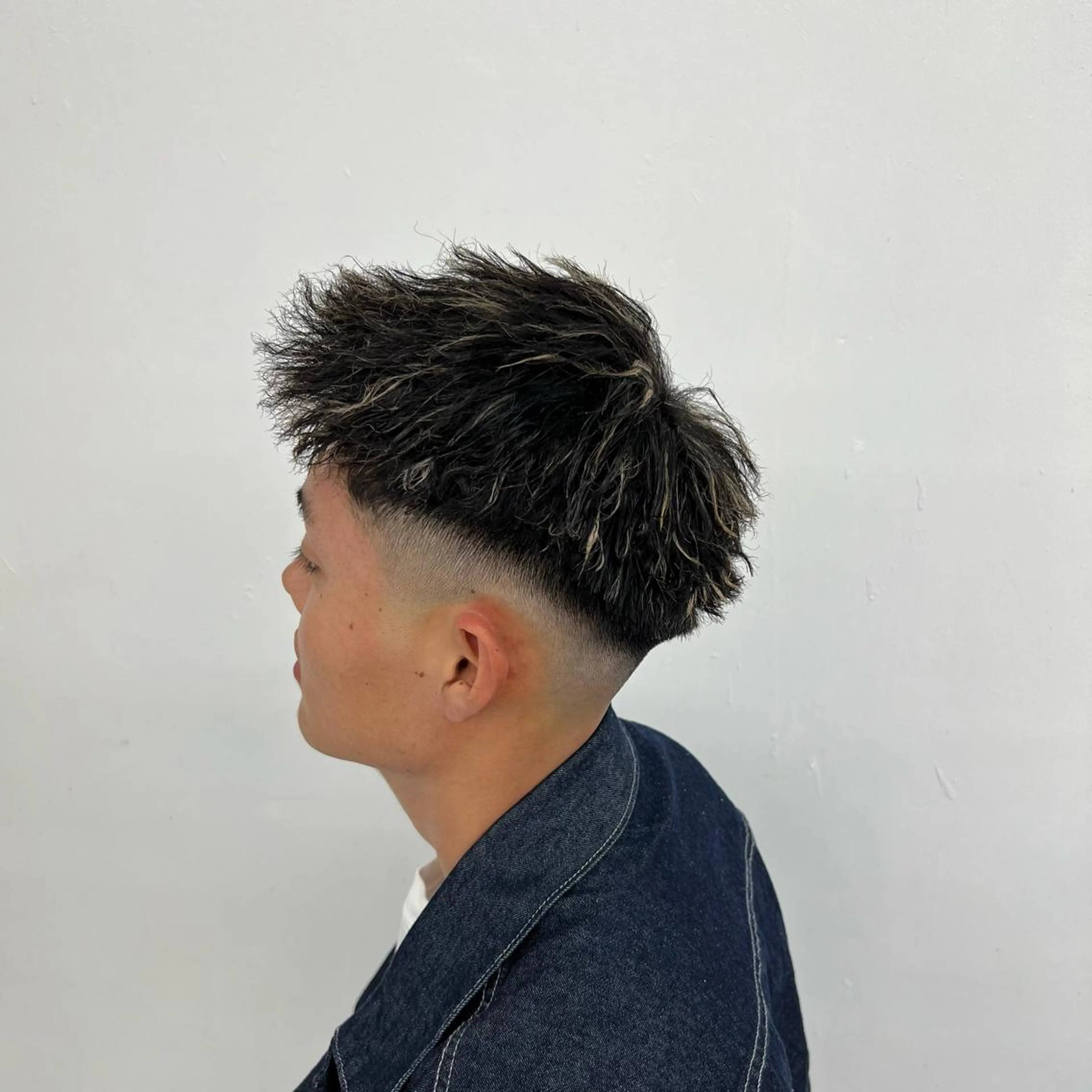 ショート カラー パーマ 豊崎 佑輔のヘアスタイル