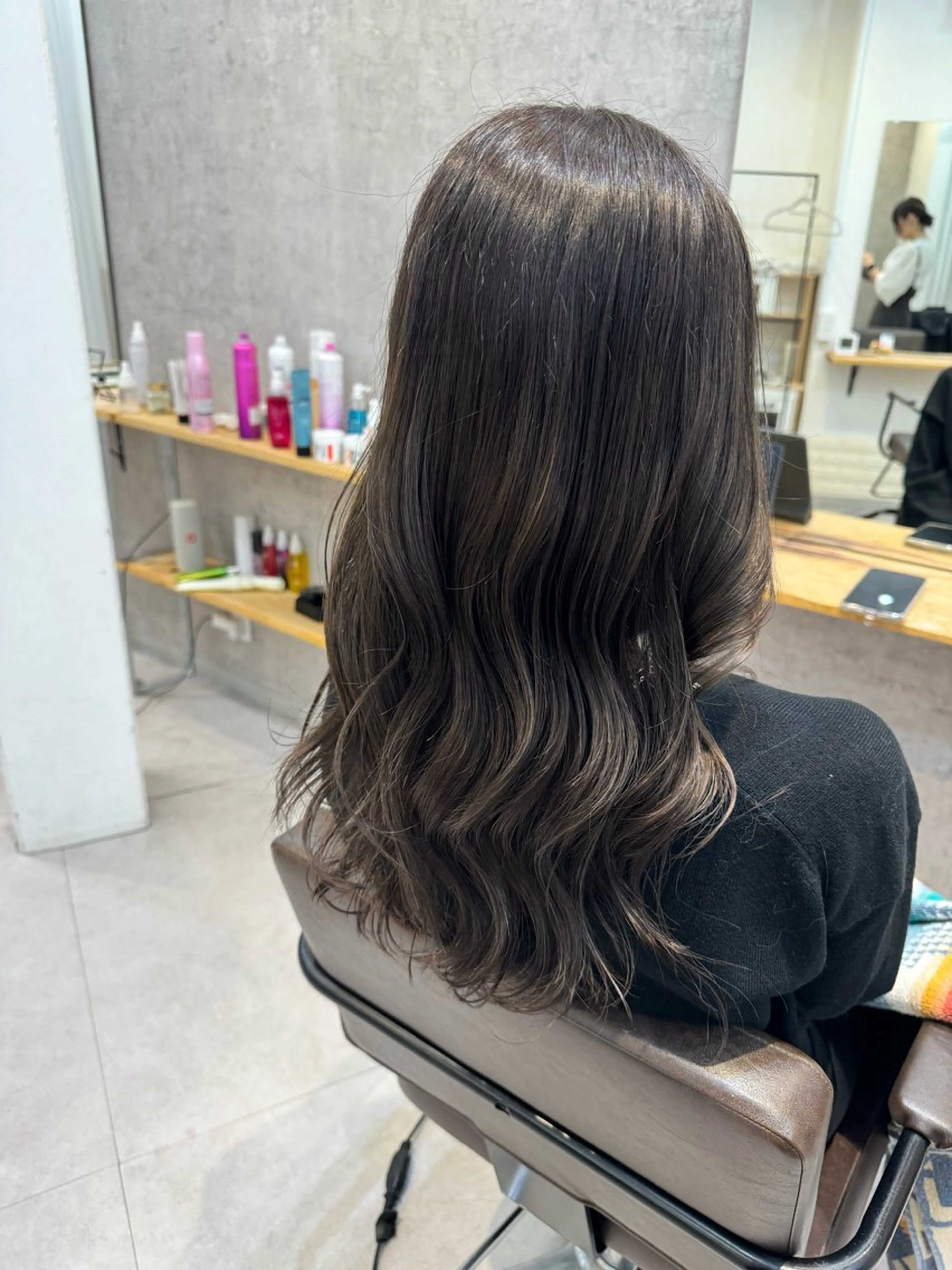 セミロング カラー アッシュ アッシュグレー カット ヘアカラー トリートメント 似合う髪型が 分からない方へのヘアスタイル