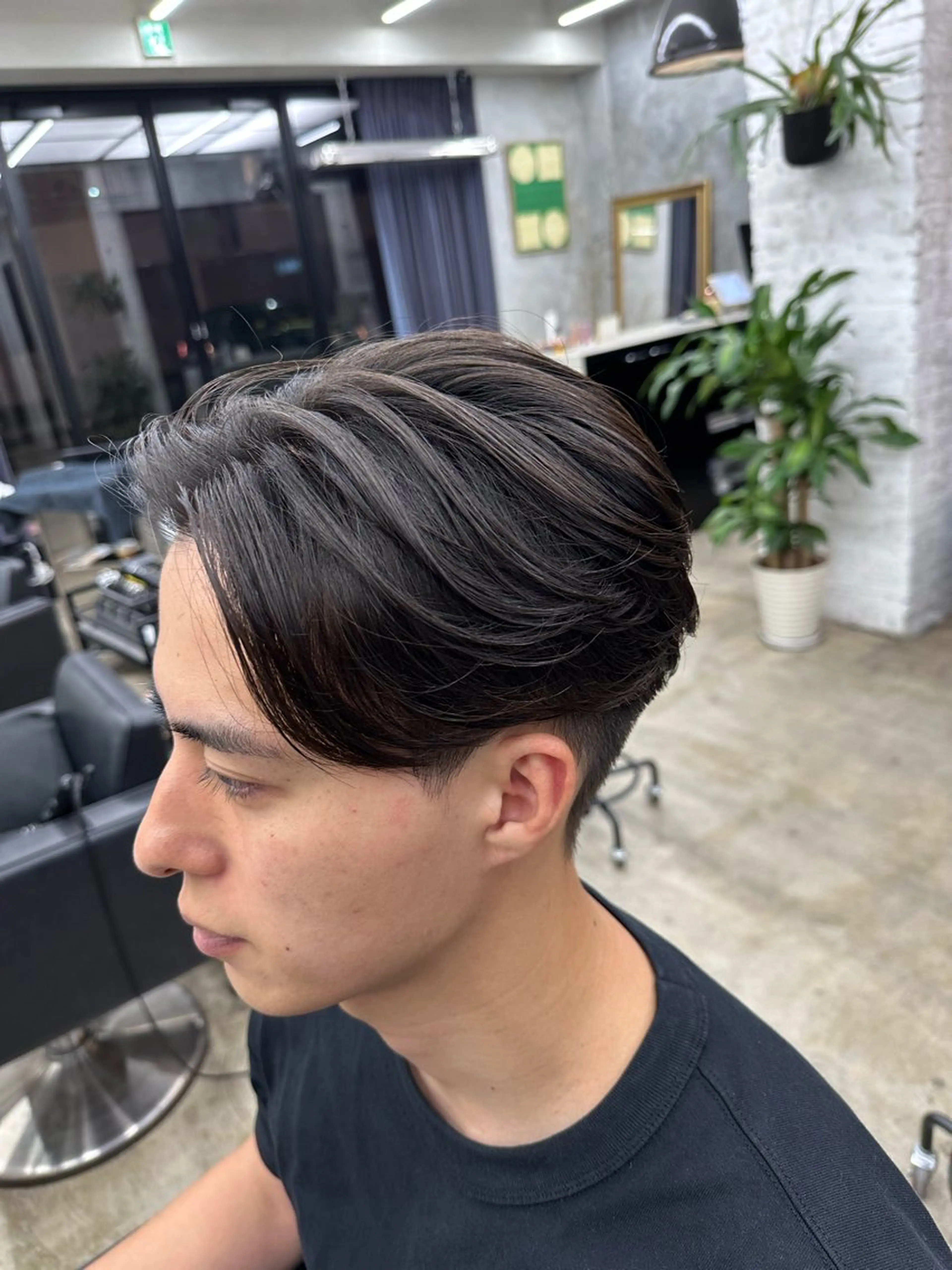 ミディアム パーマ メンズ センターパート ニュアンスパーマ カット パーマ 🪐LANDS🪐 福垣 海也のヘアスタイル