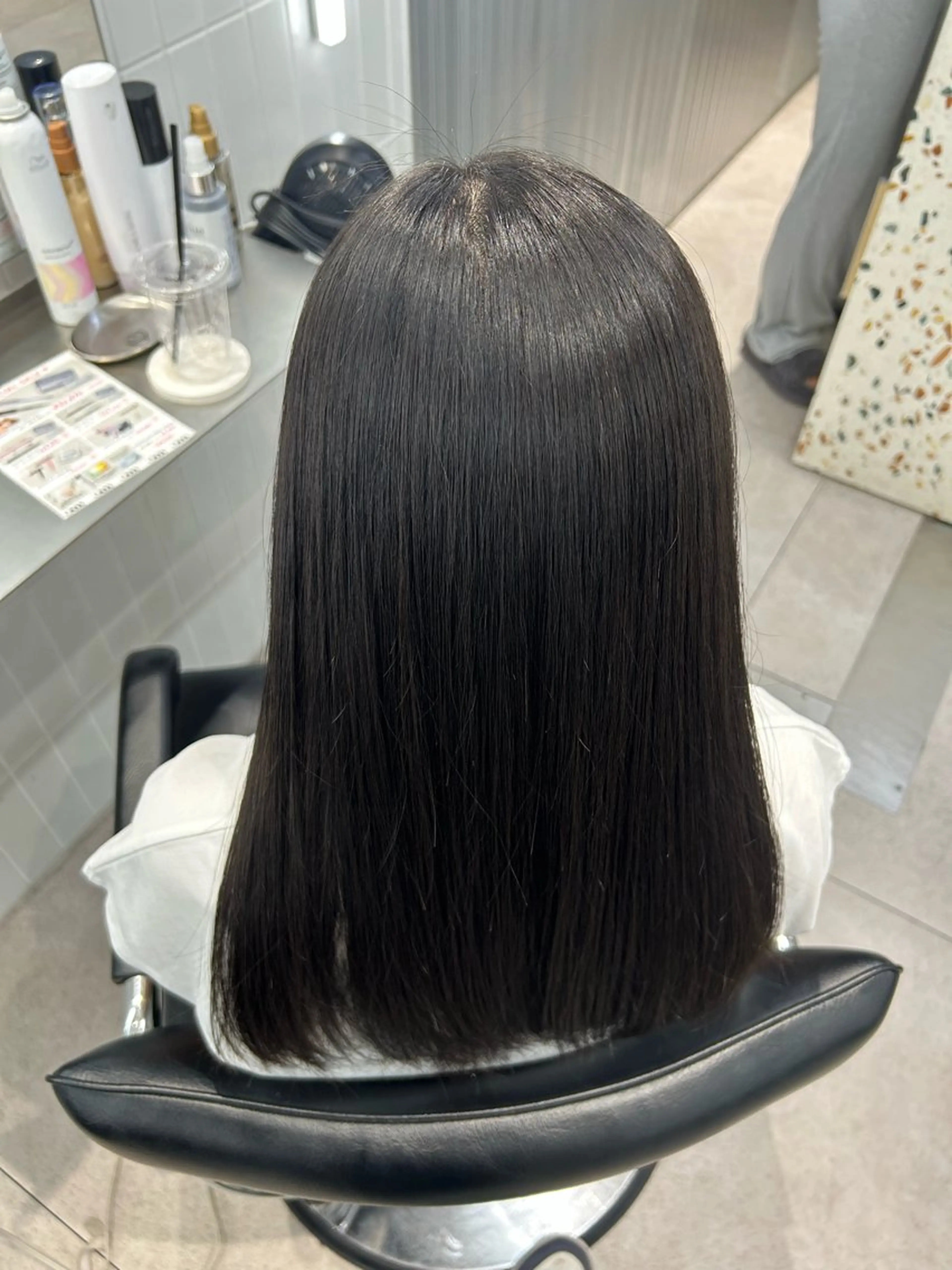 セミロング 髪質改善 🫧ミルクティー ブリーチRIKU🫧のヘアスタイル